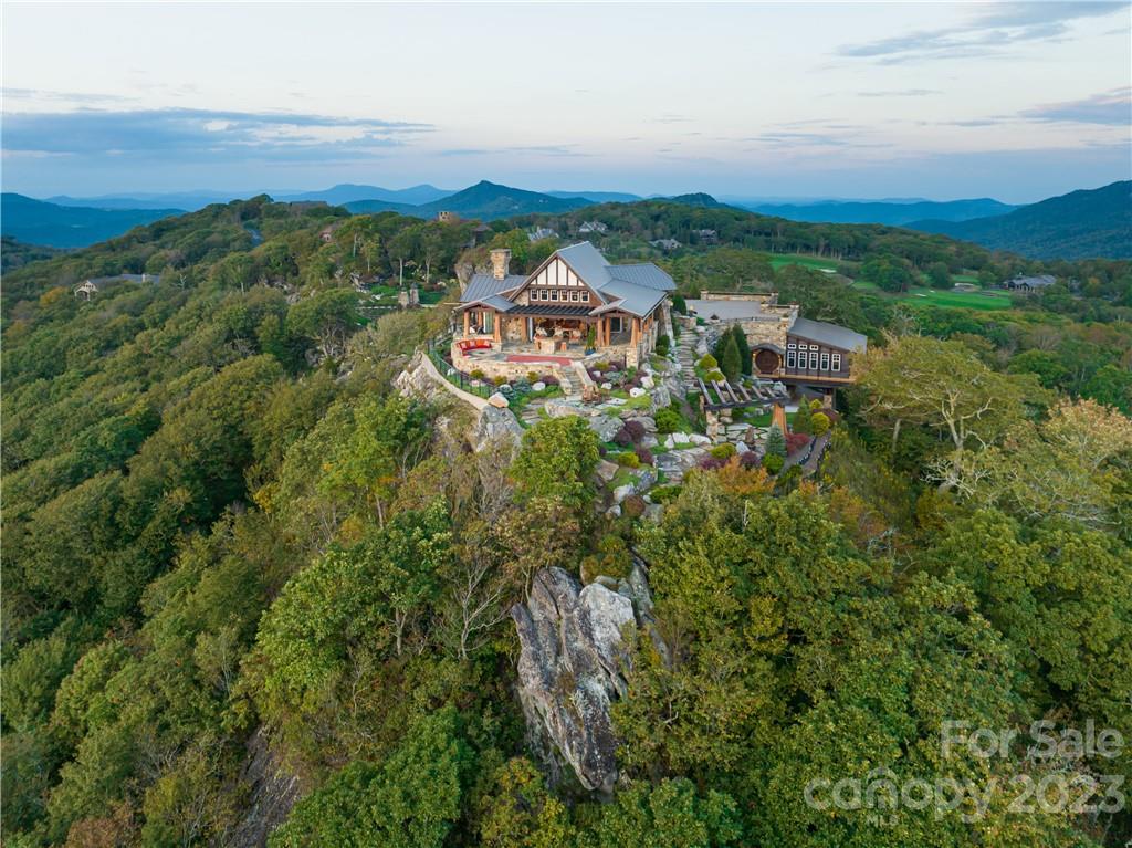 1907 Flattop Cliffs Drive