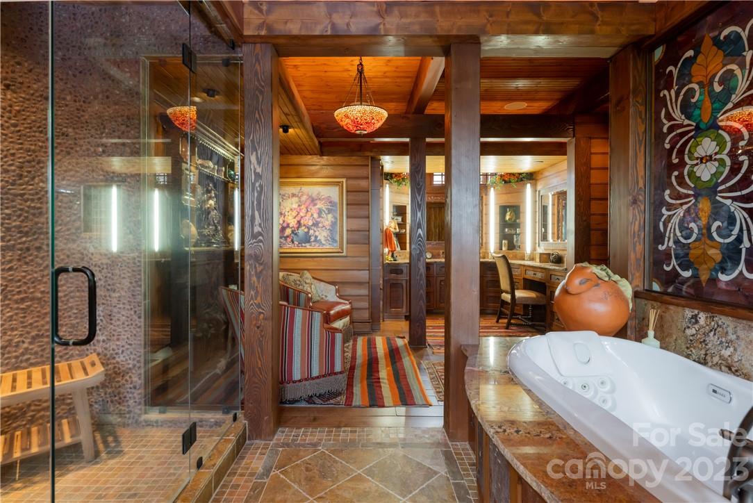 1907 Flattop Cliffs Drive