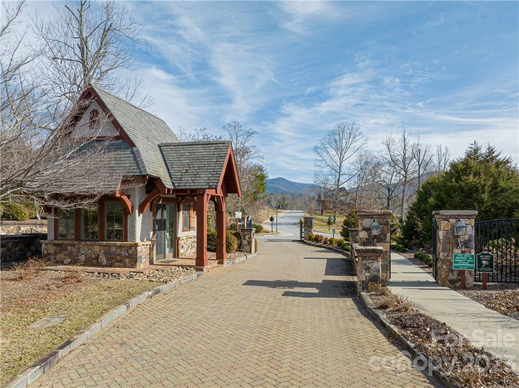 7 Magnolia View Trail