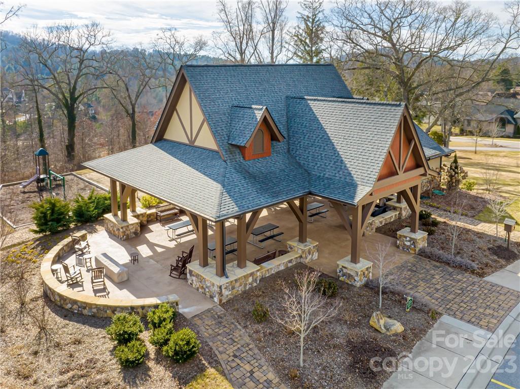 7 Magnolia View Trail