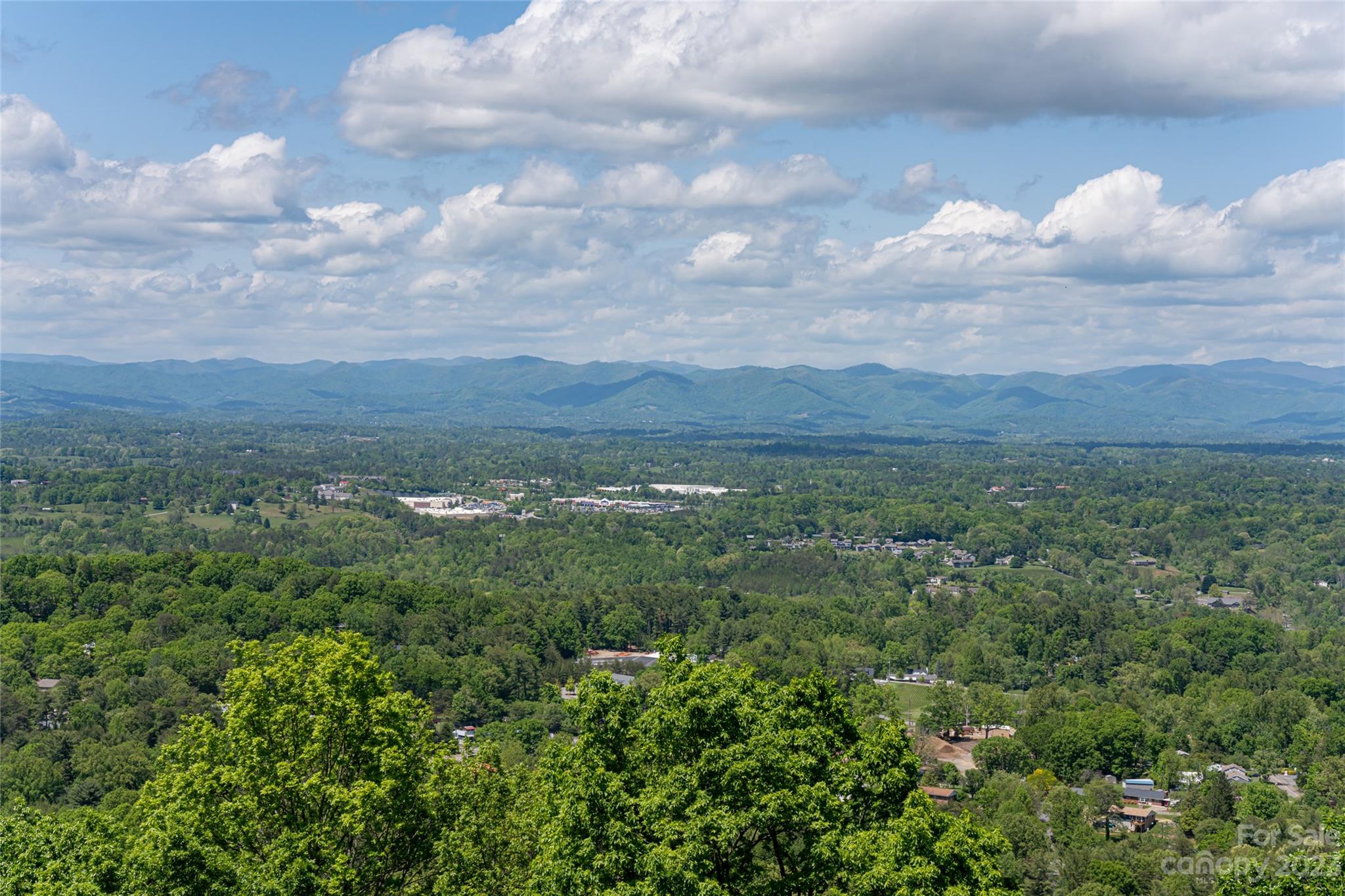 20 Tranquil Forest Way