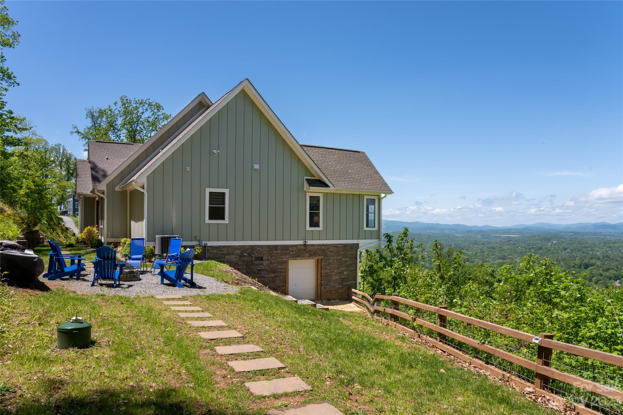 20 Tranquil Forest Way