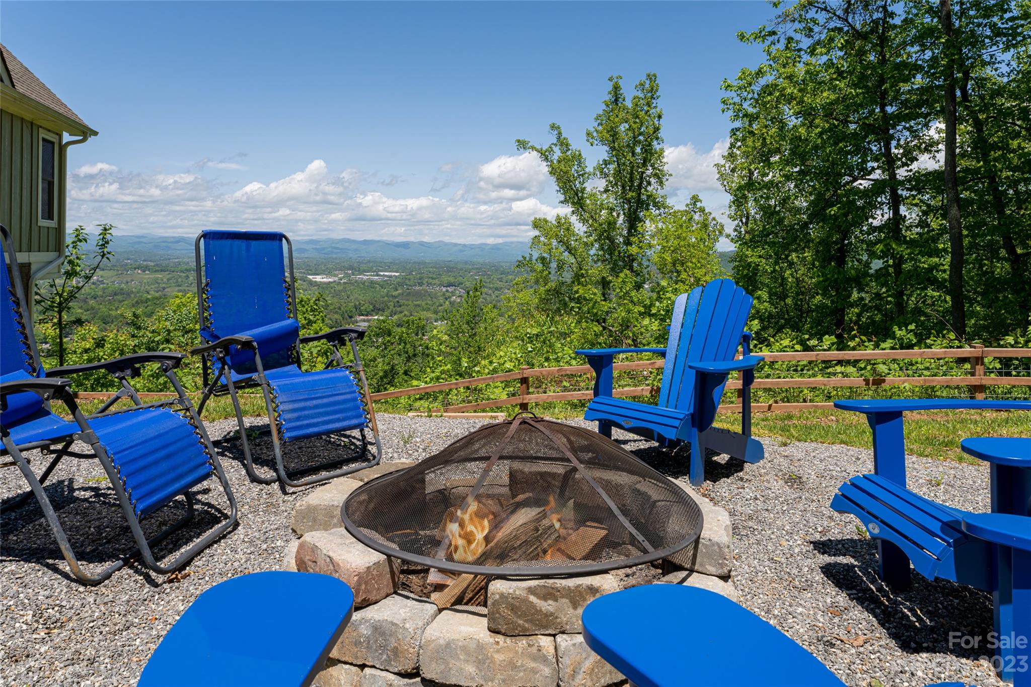 20 Tranquil Forest Way