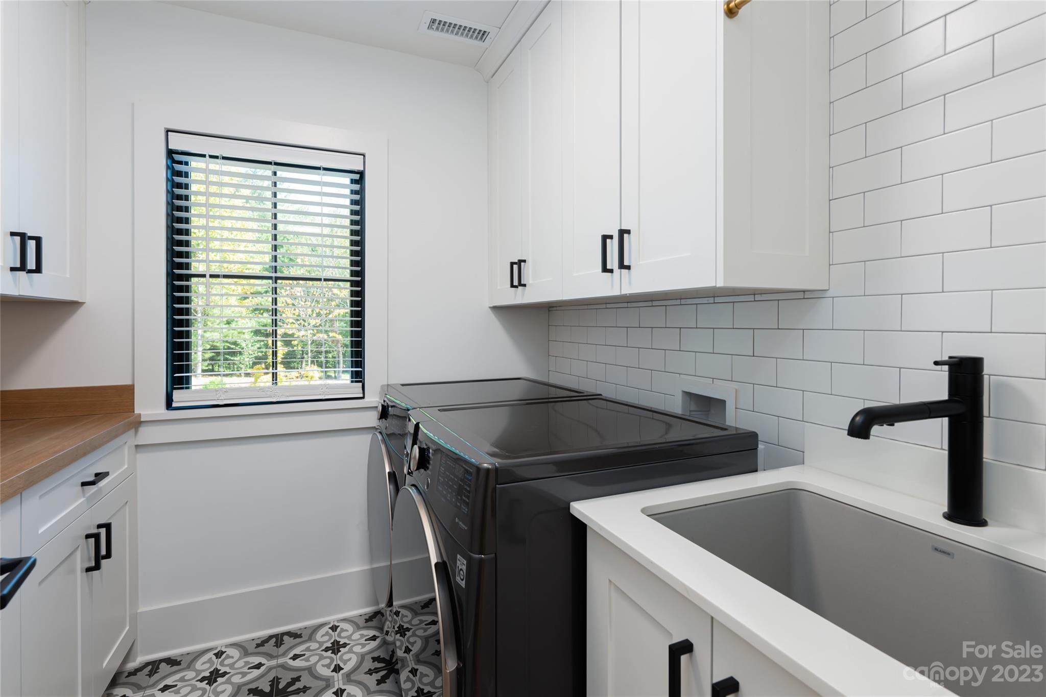 23 Lance Valley Court