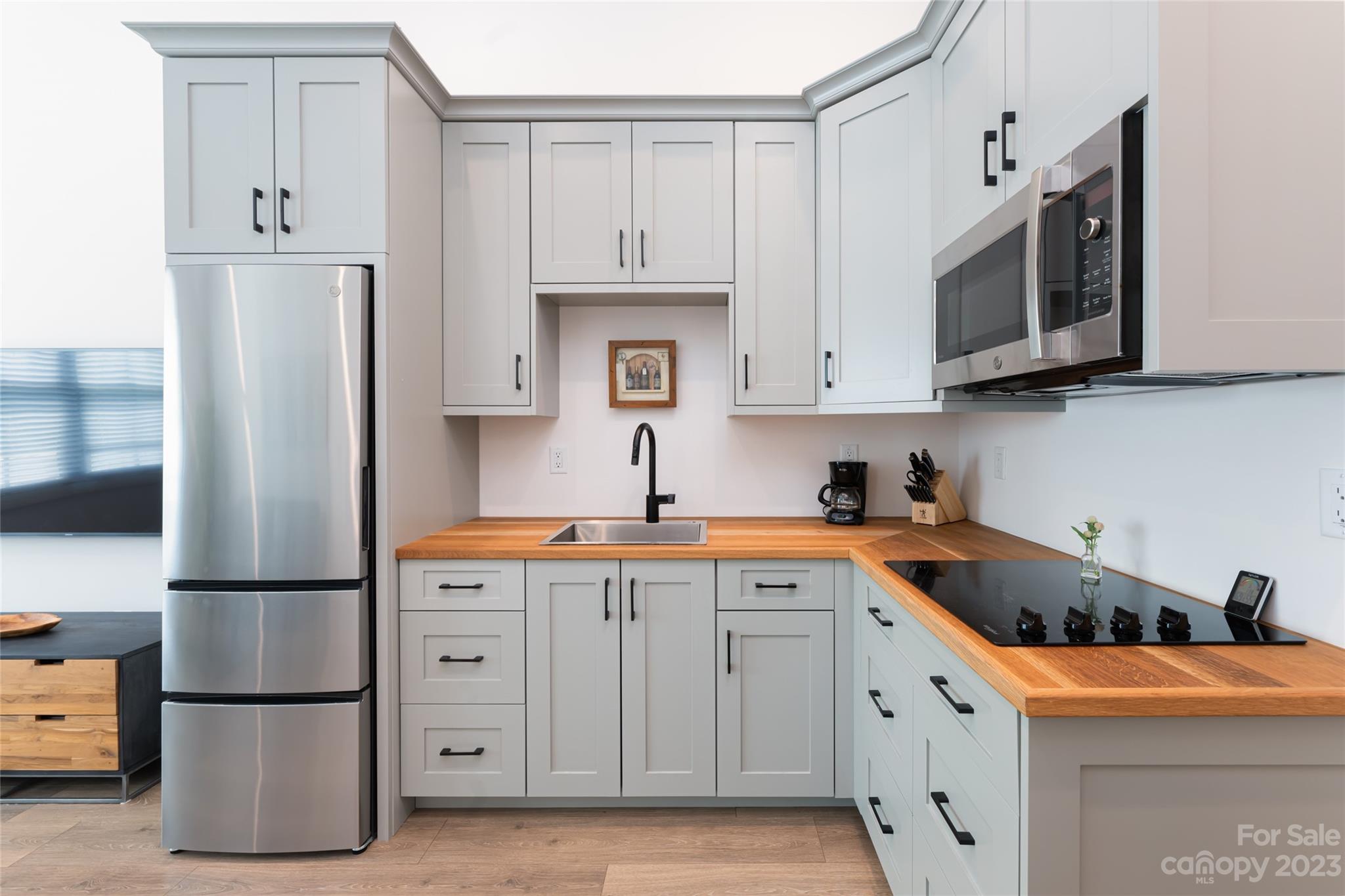 23 Lance Valley Court