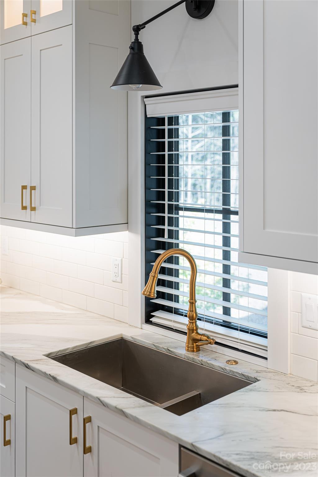 23 Lance Valley Court