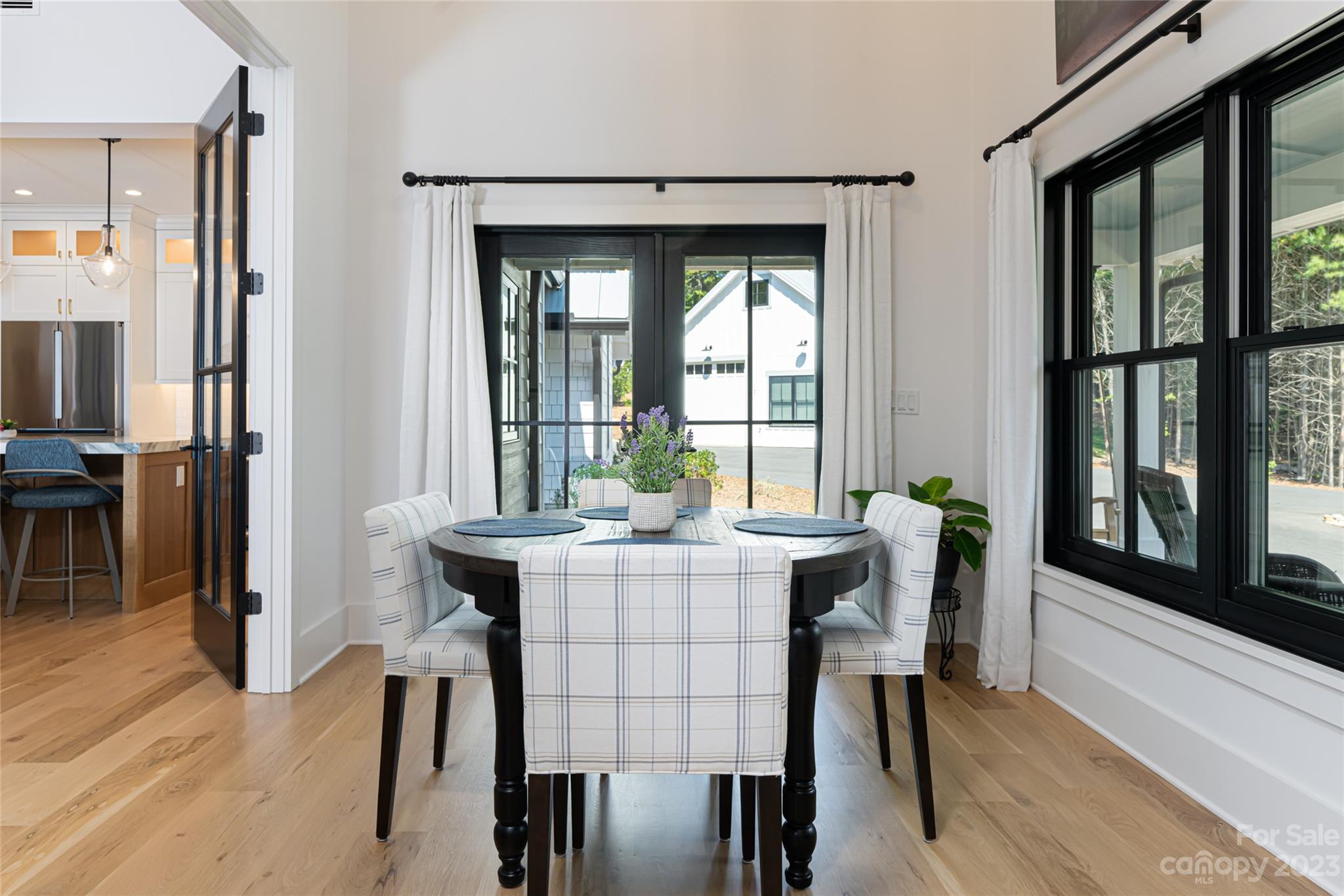 23 Lance Valley Court