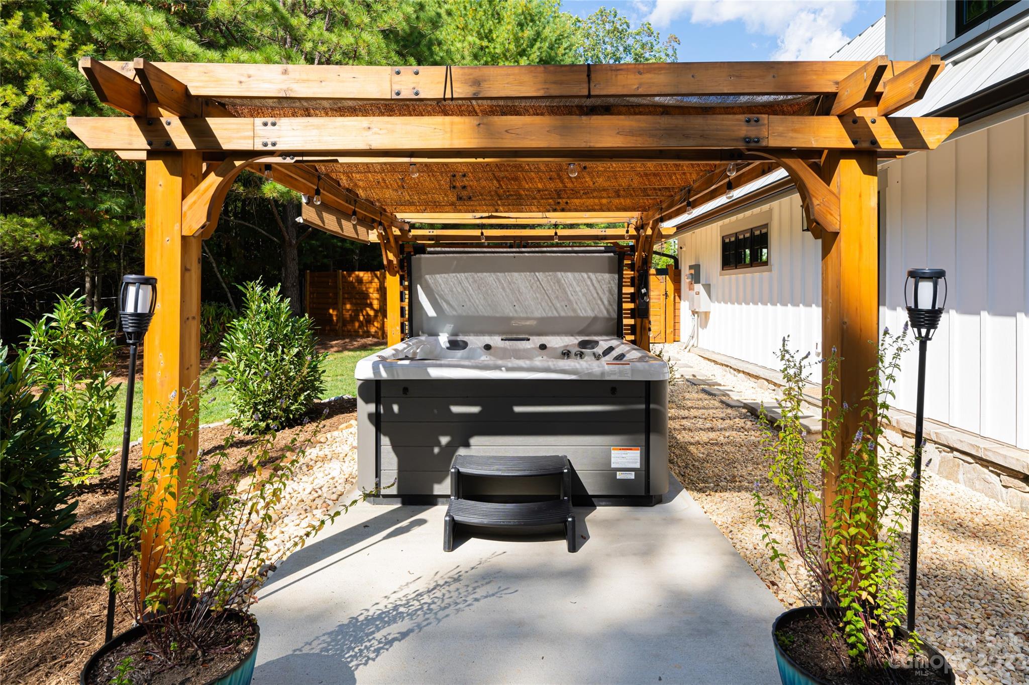 23 Lance Valley Court