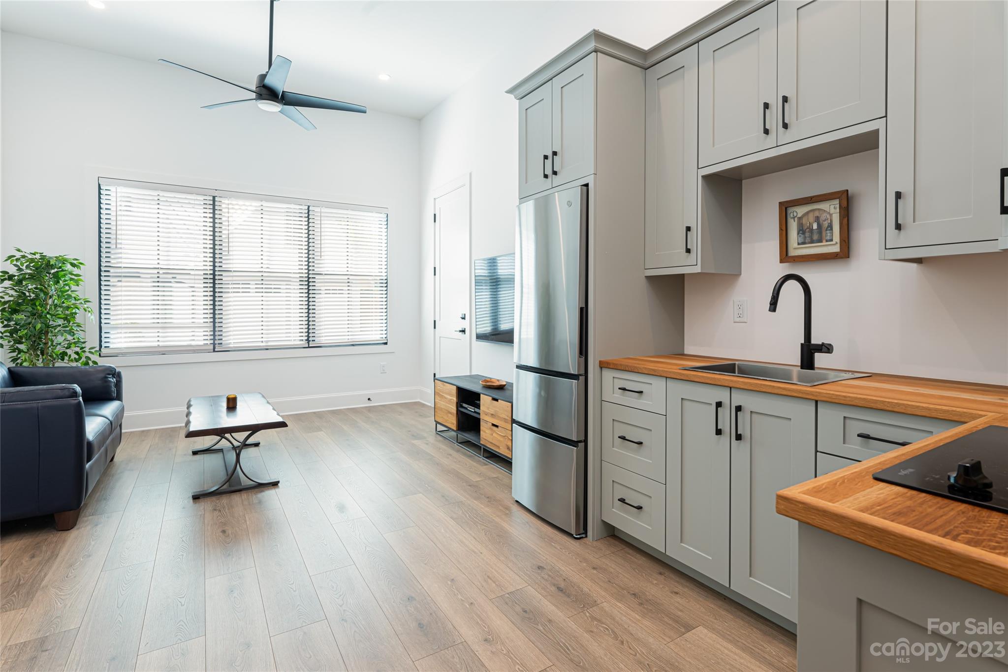 23 Lance Valley Court