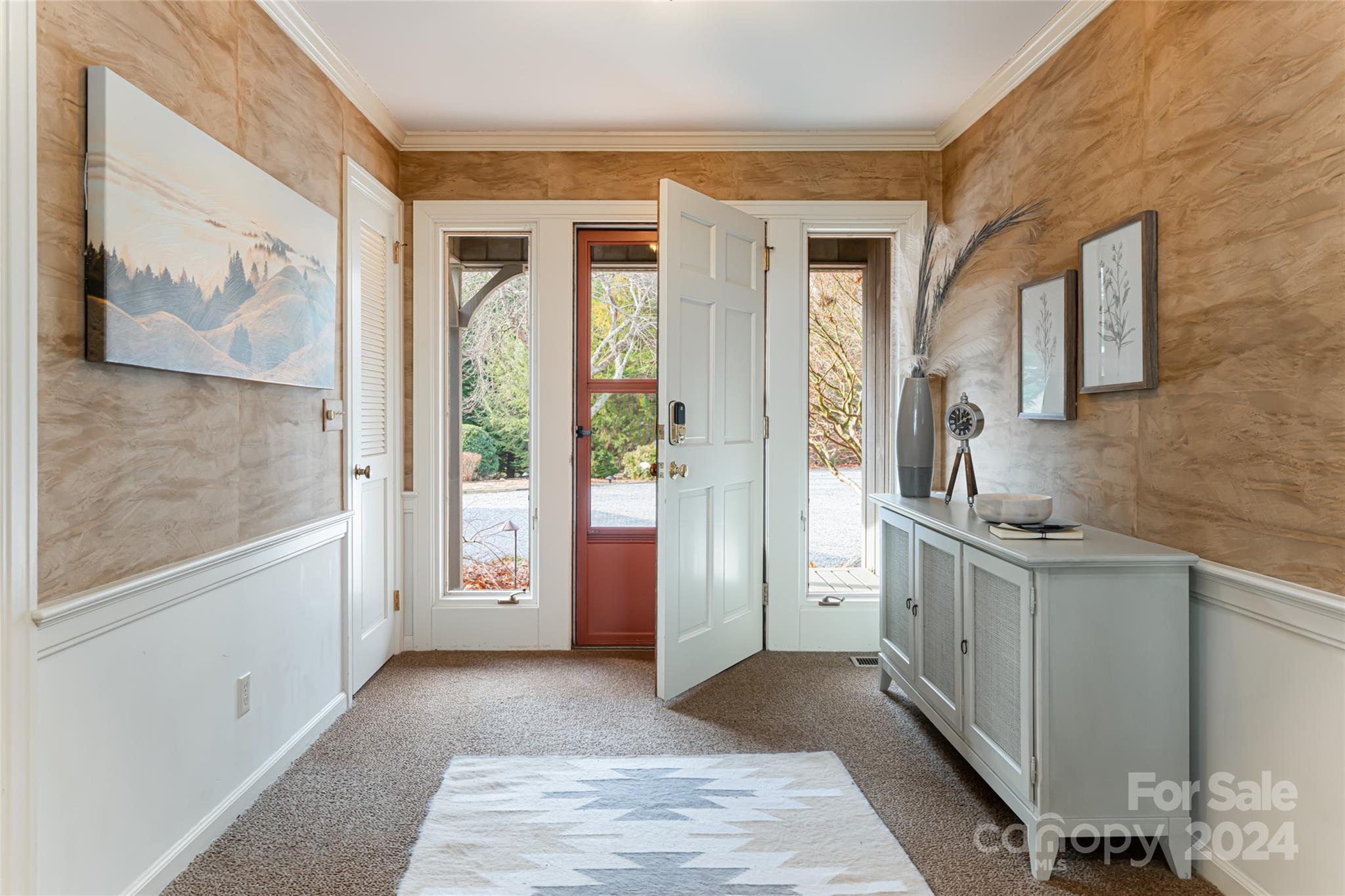 888 Country Club Road