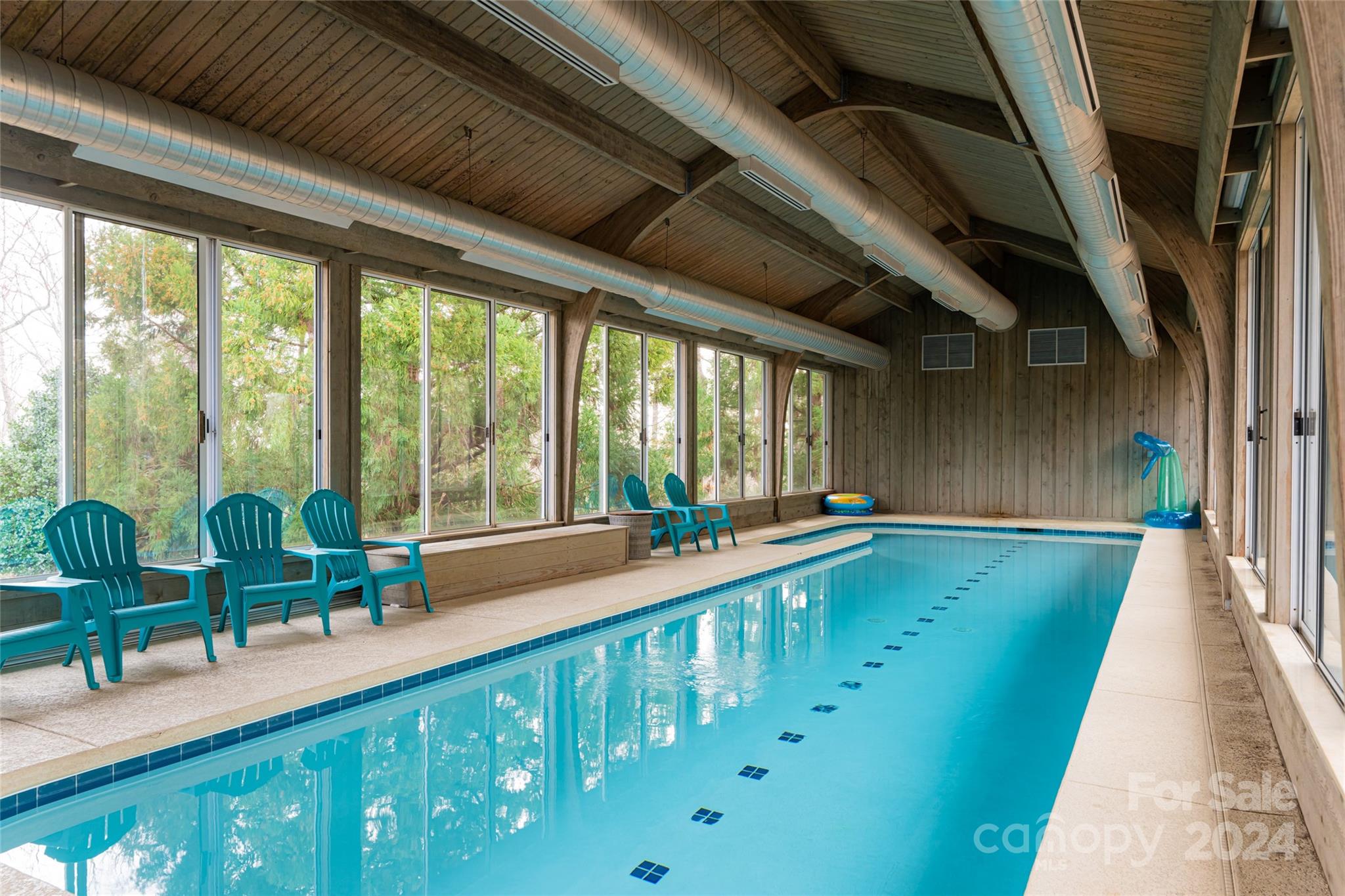 888 Country Club Road