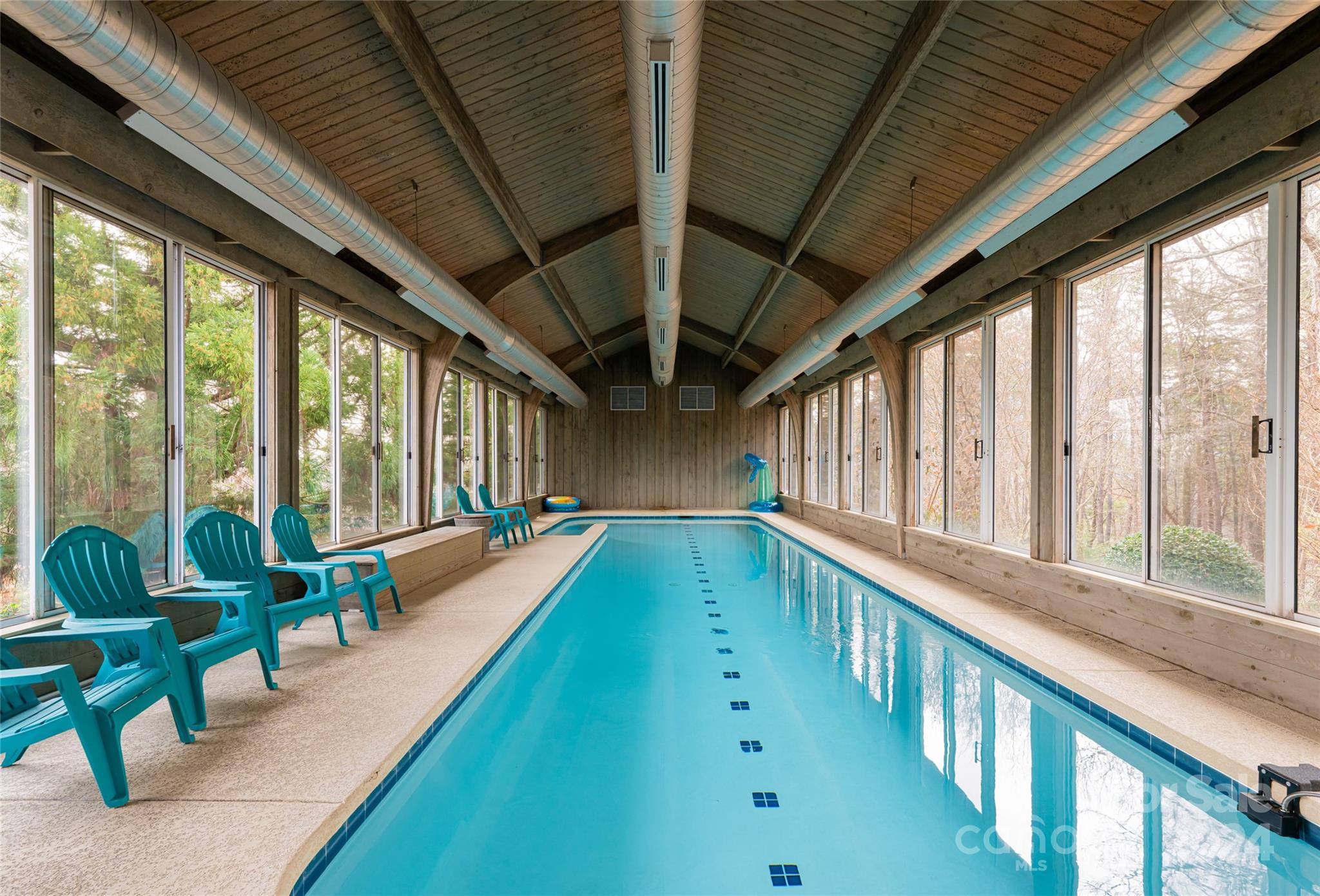 888 Country Club Road