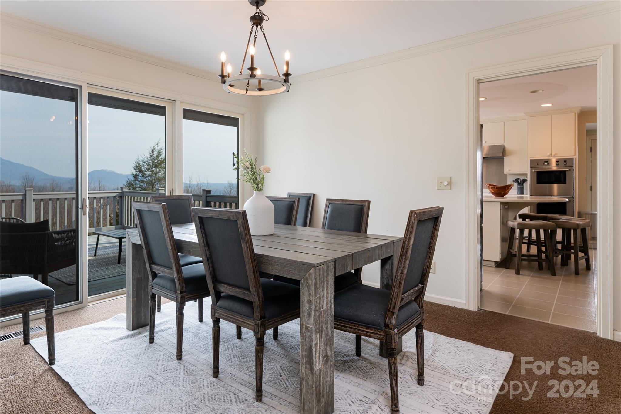 888 Country Club Road