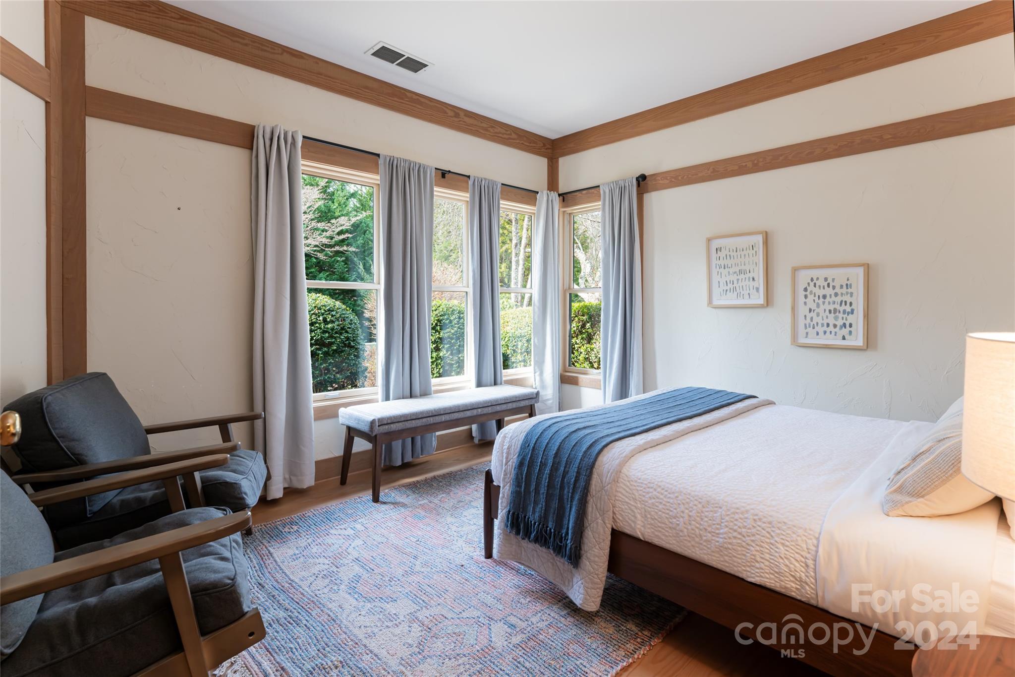 888 Country Club Road