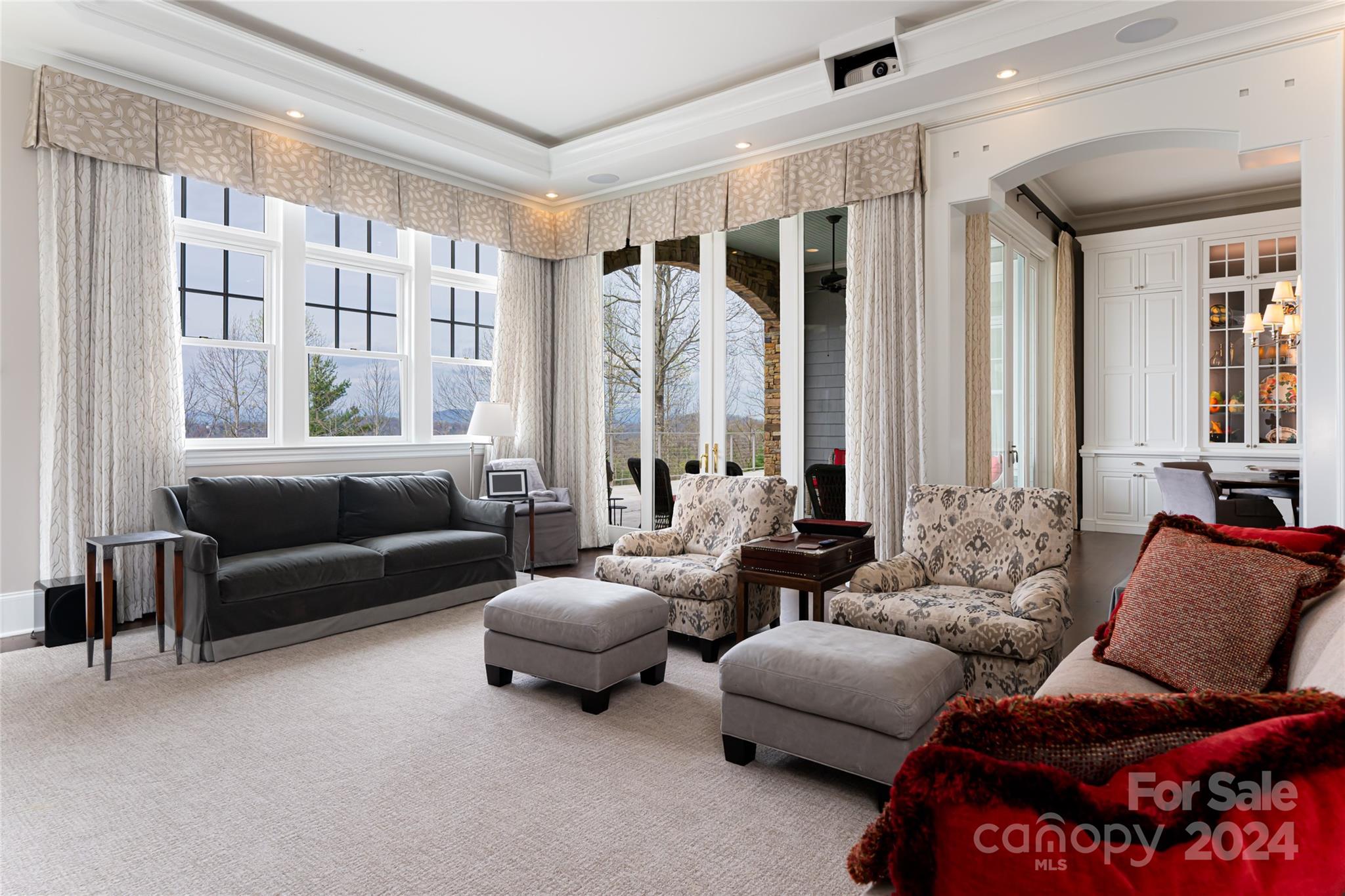 1040 James Estate Lane