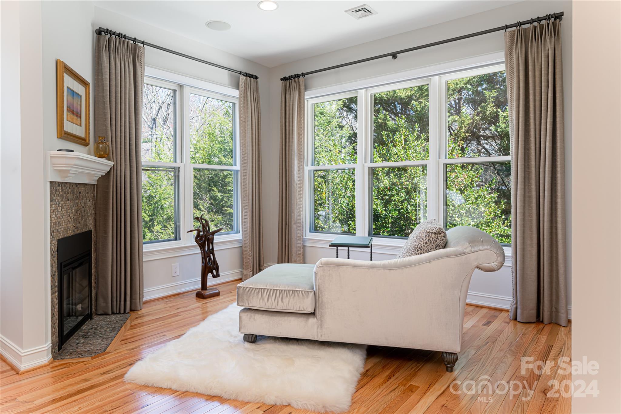 24 Hearthstone Drive