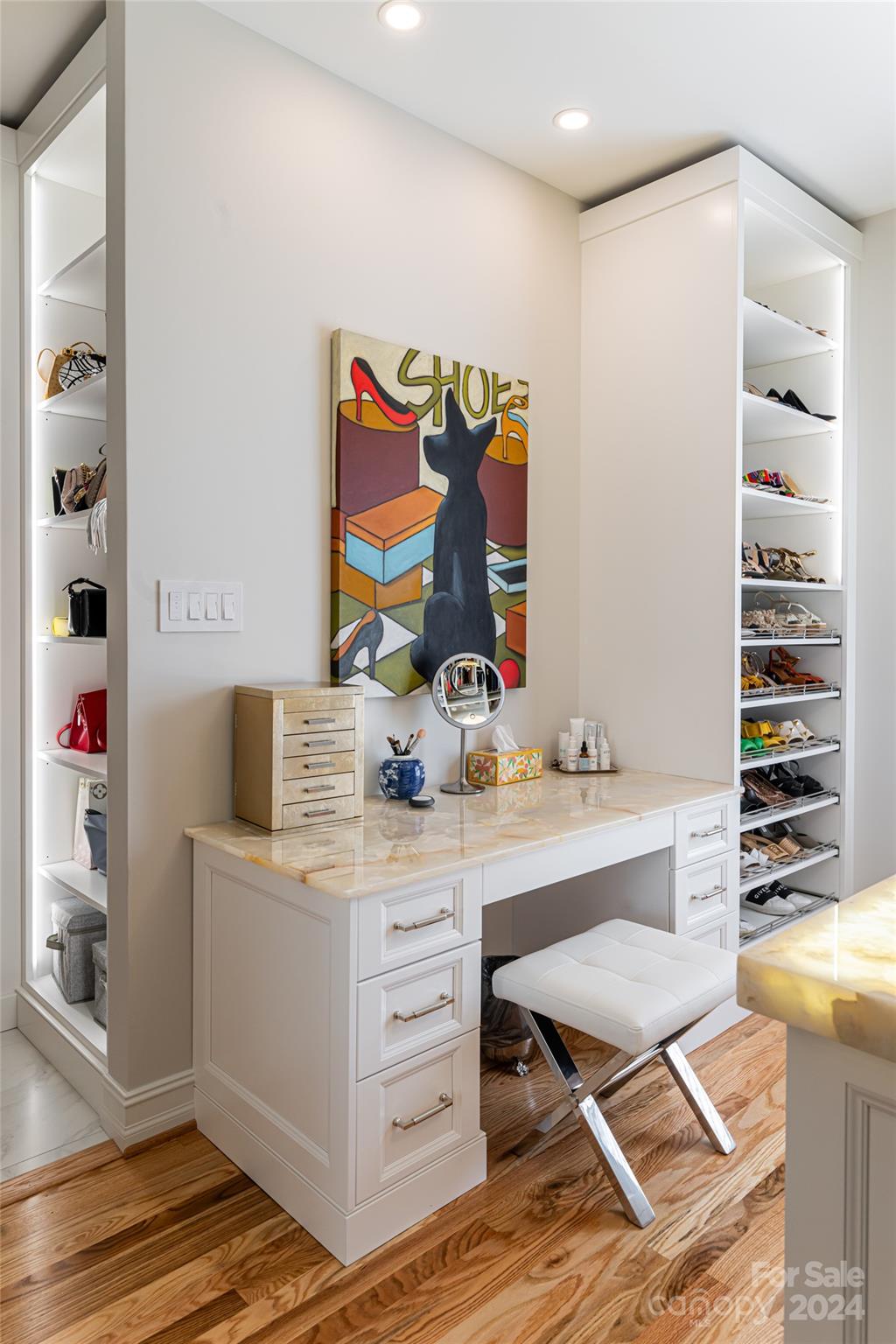 24 Hearthstone Drive