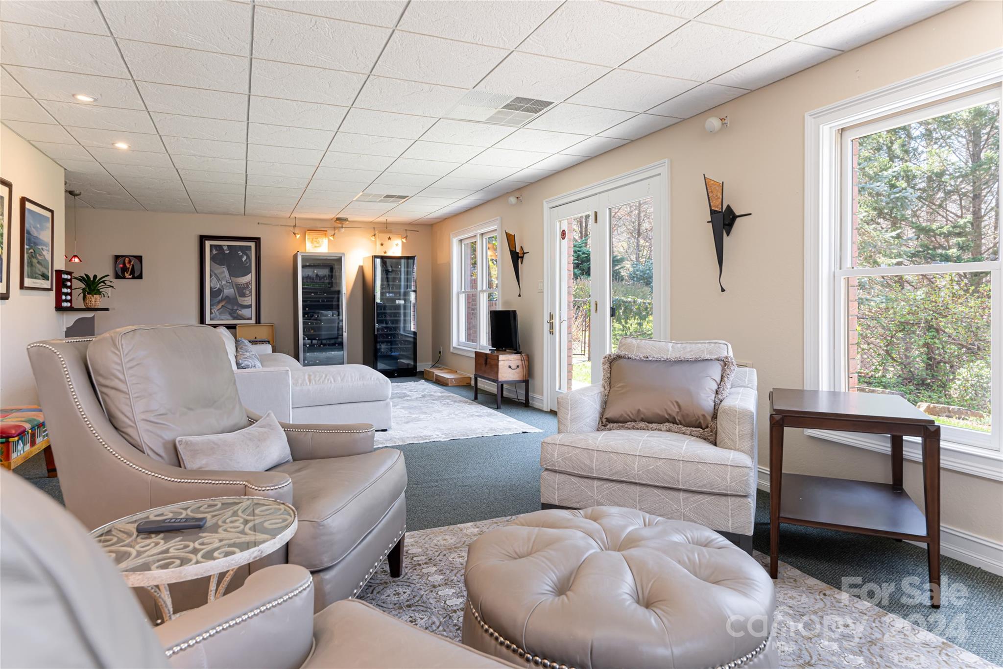 24 Hearthstone Drive