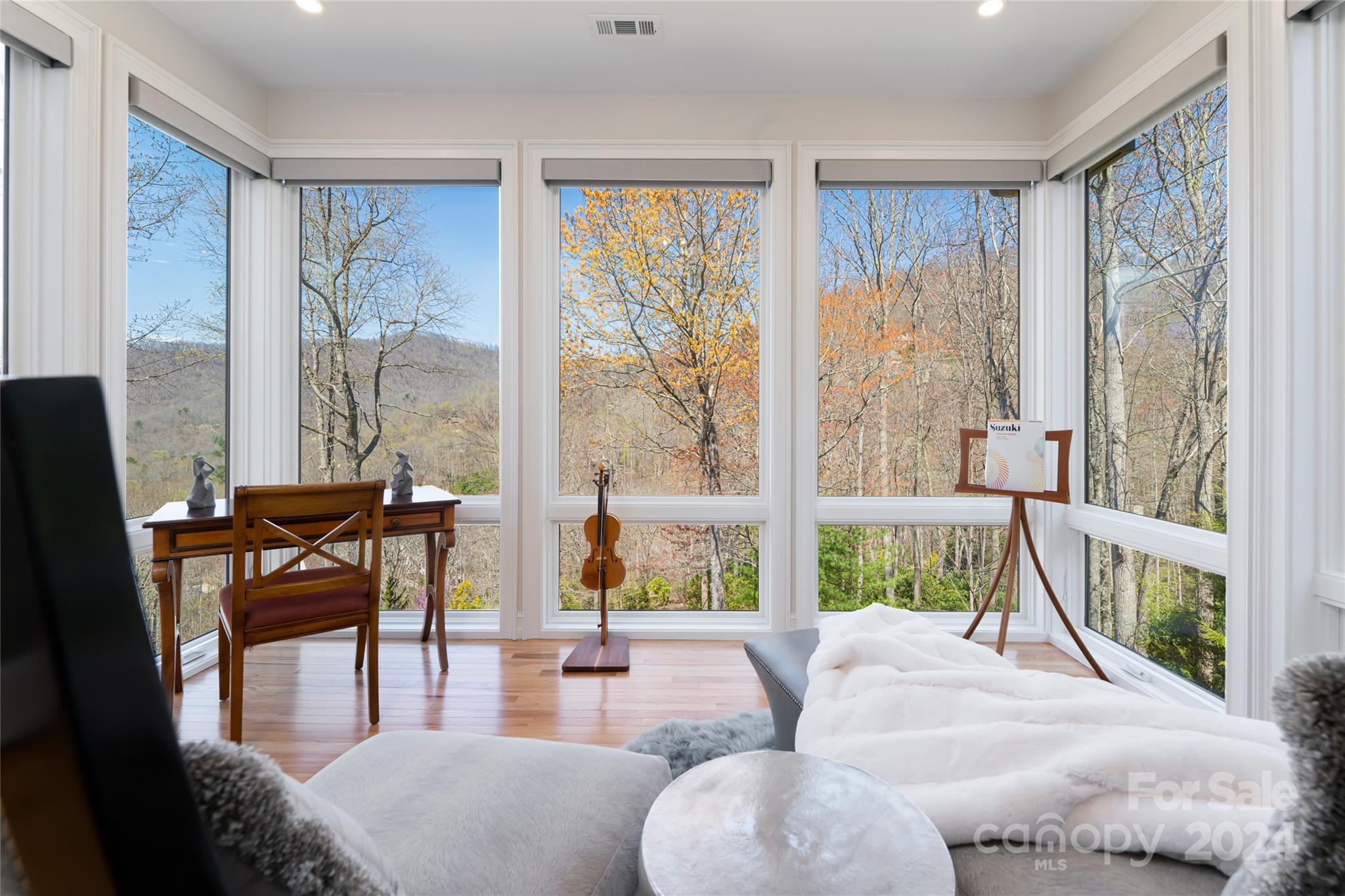 24 Hearthstone Drive