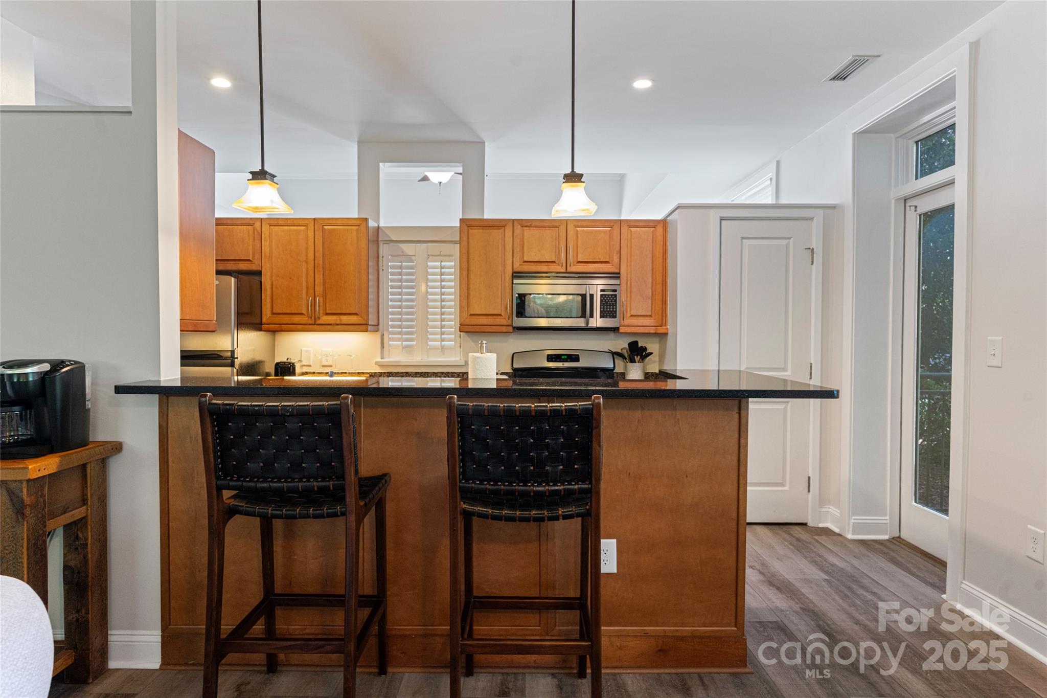 6 Village Lane Unit: B100