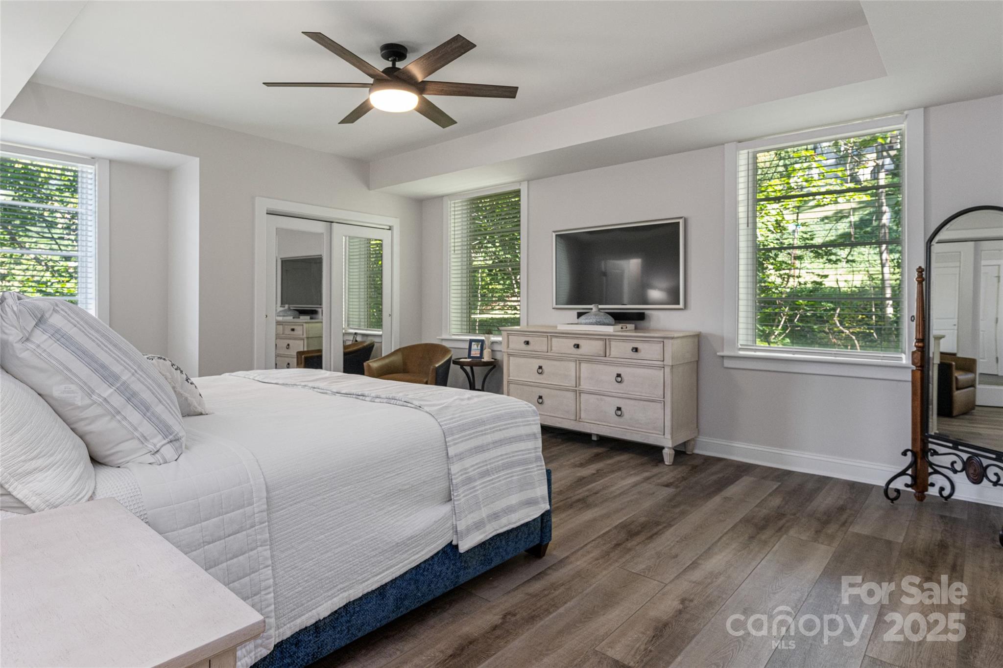 6 Village Lane Unit: B100