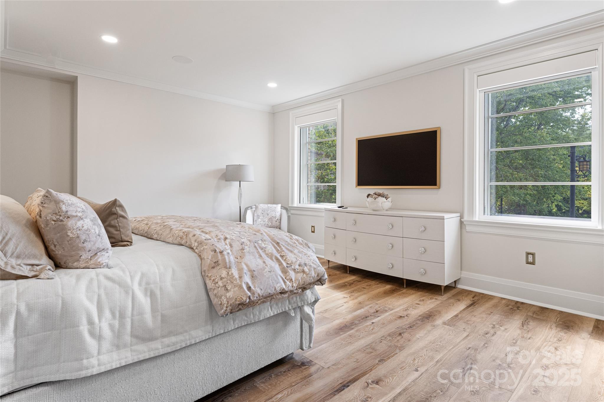 6 Village Lane Unit: B101