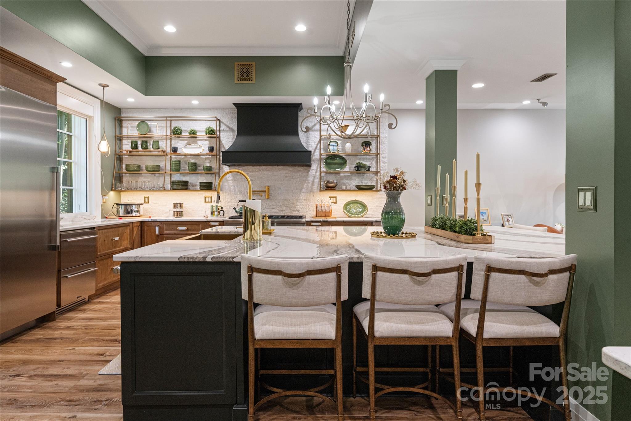 6 Village Lane Unit: B101