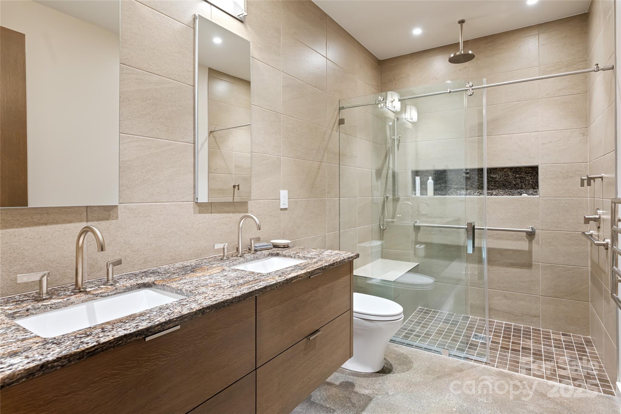 112 Moon Shadow Lane