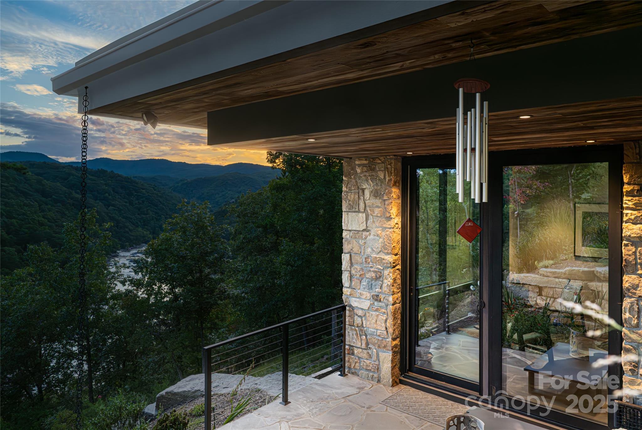 112 Moon Shadow Lane