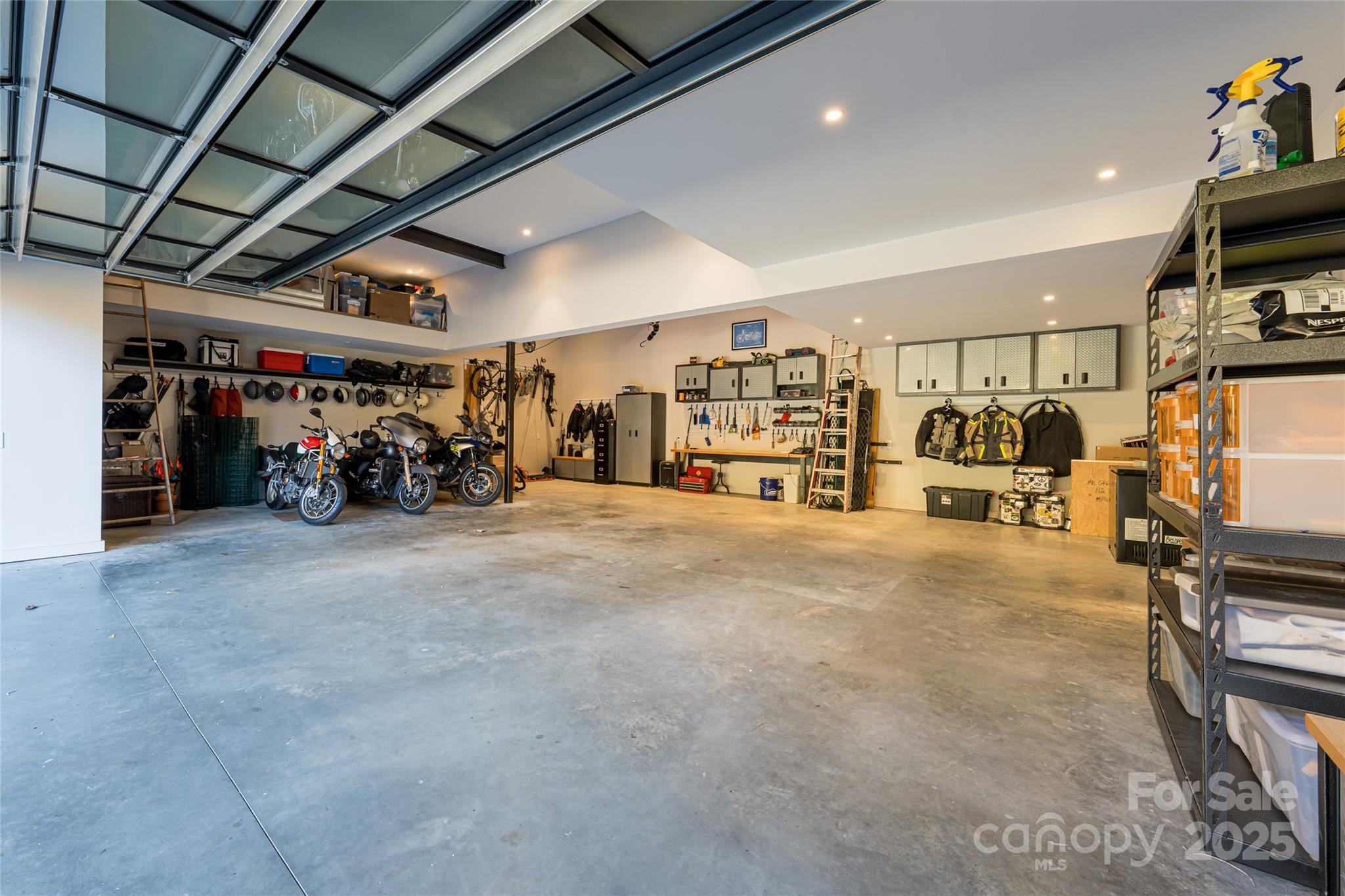 112 Moon Shadow Lane