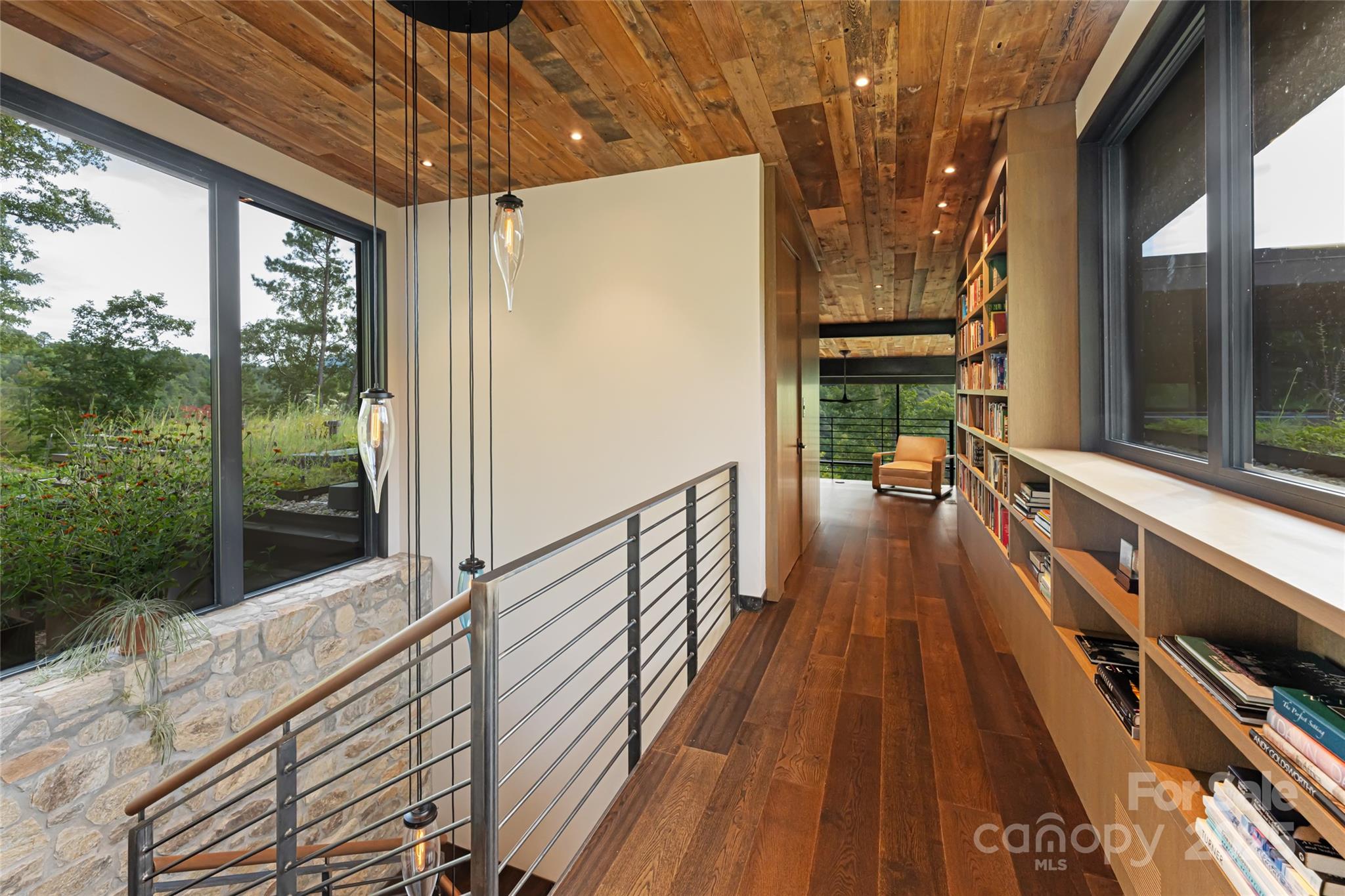 112 Moon Shadow Lane