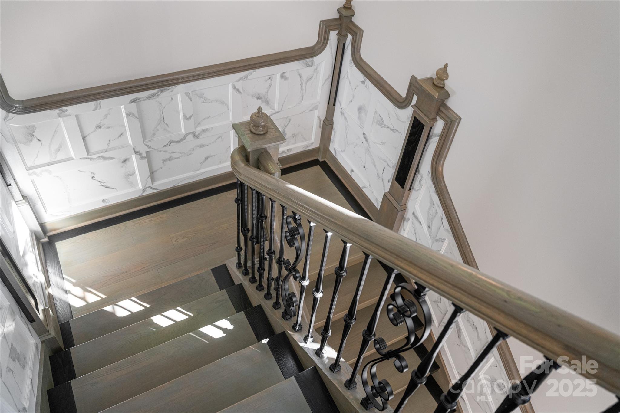 6 Village Lane Unit: B102