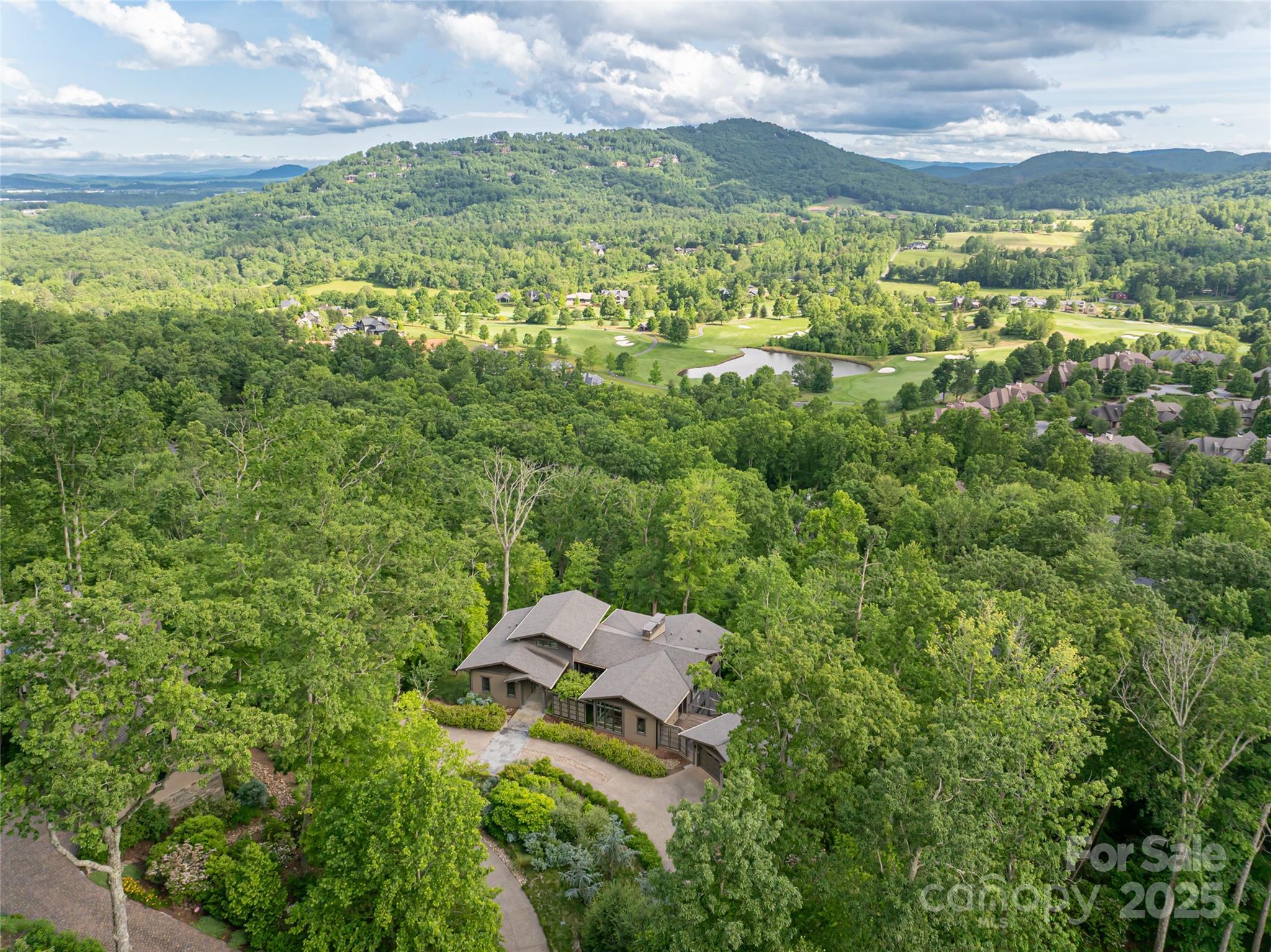 1121 Timberbluff Way