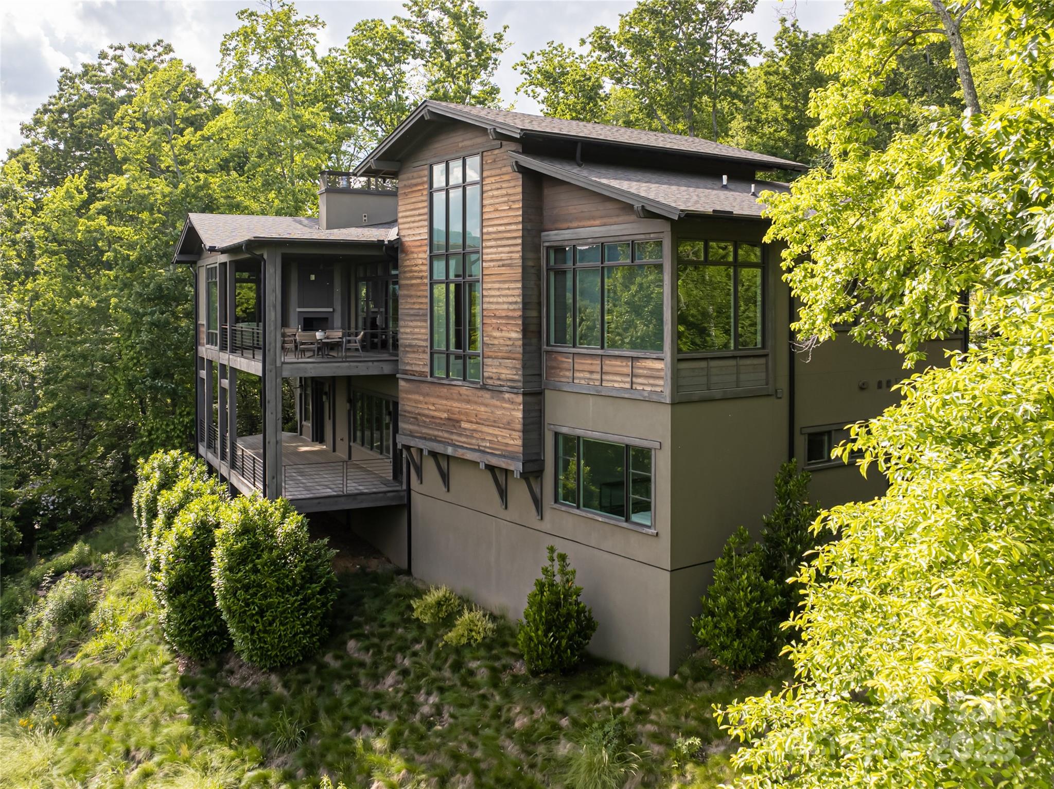 1121 Timberbluff Way