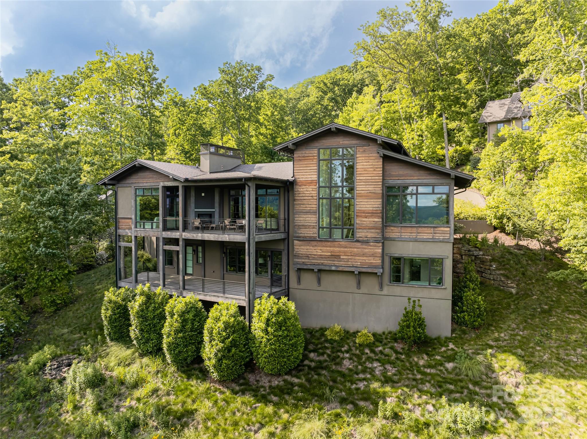 1121 Timberbluff Way