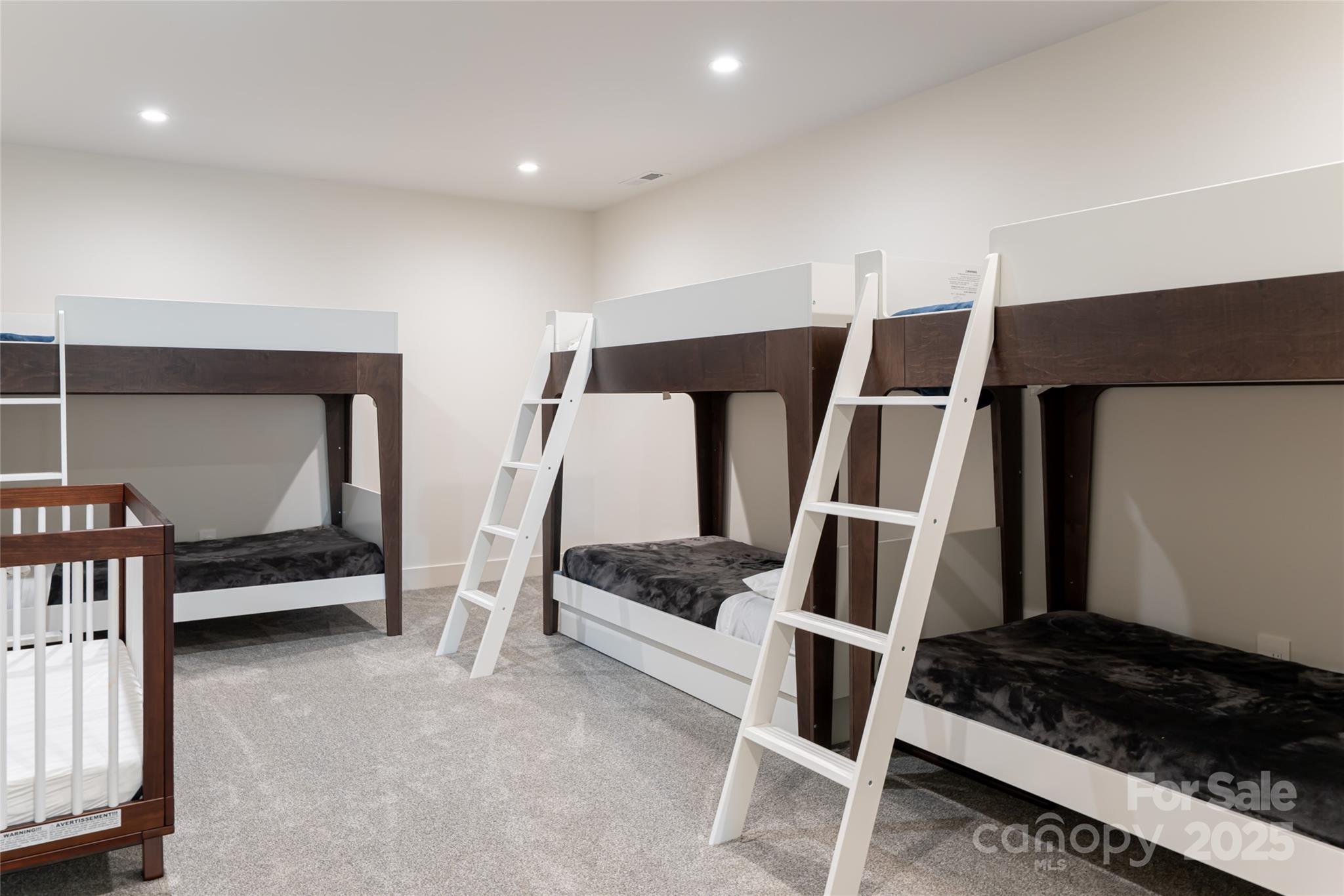 1121 Timberbluff Way