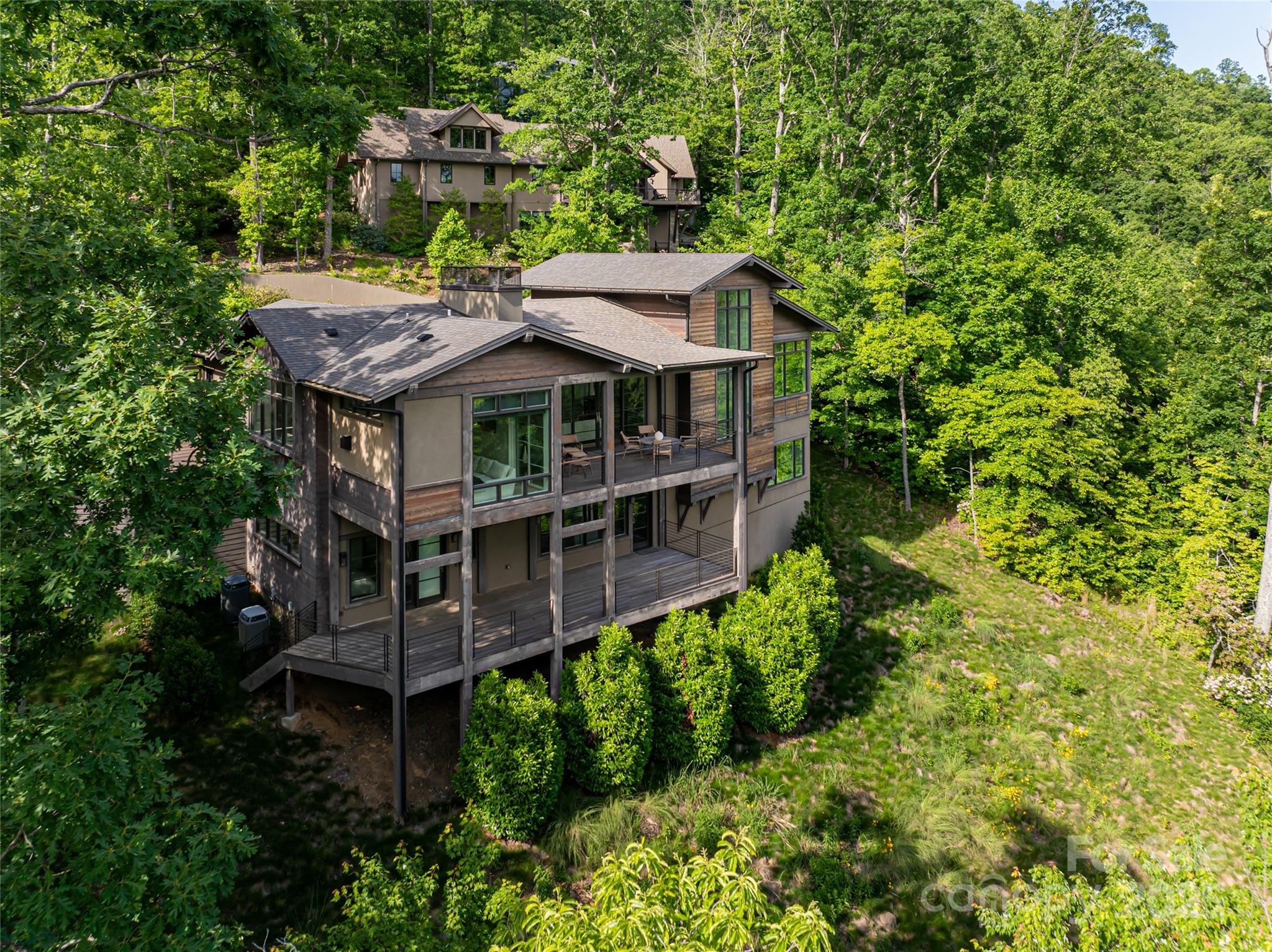 1121 Timberbluff Way