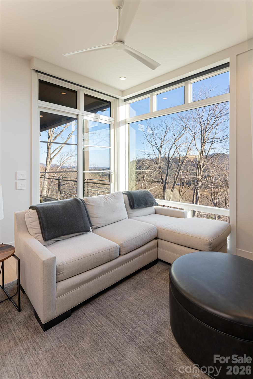 1121 Timberbluff Way