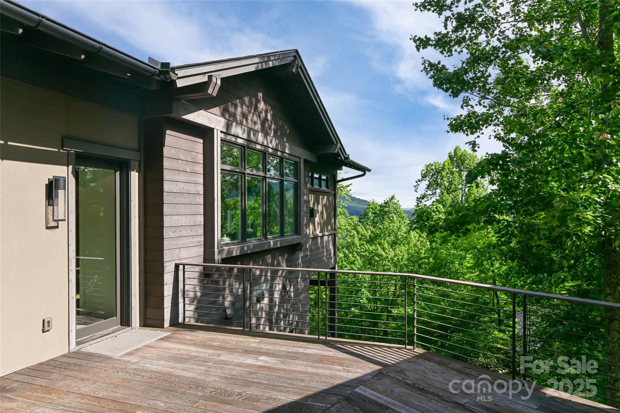 1121 Timberbluff Way