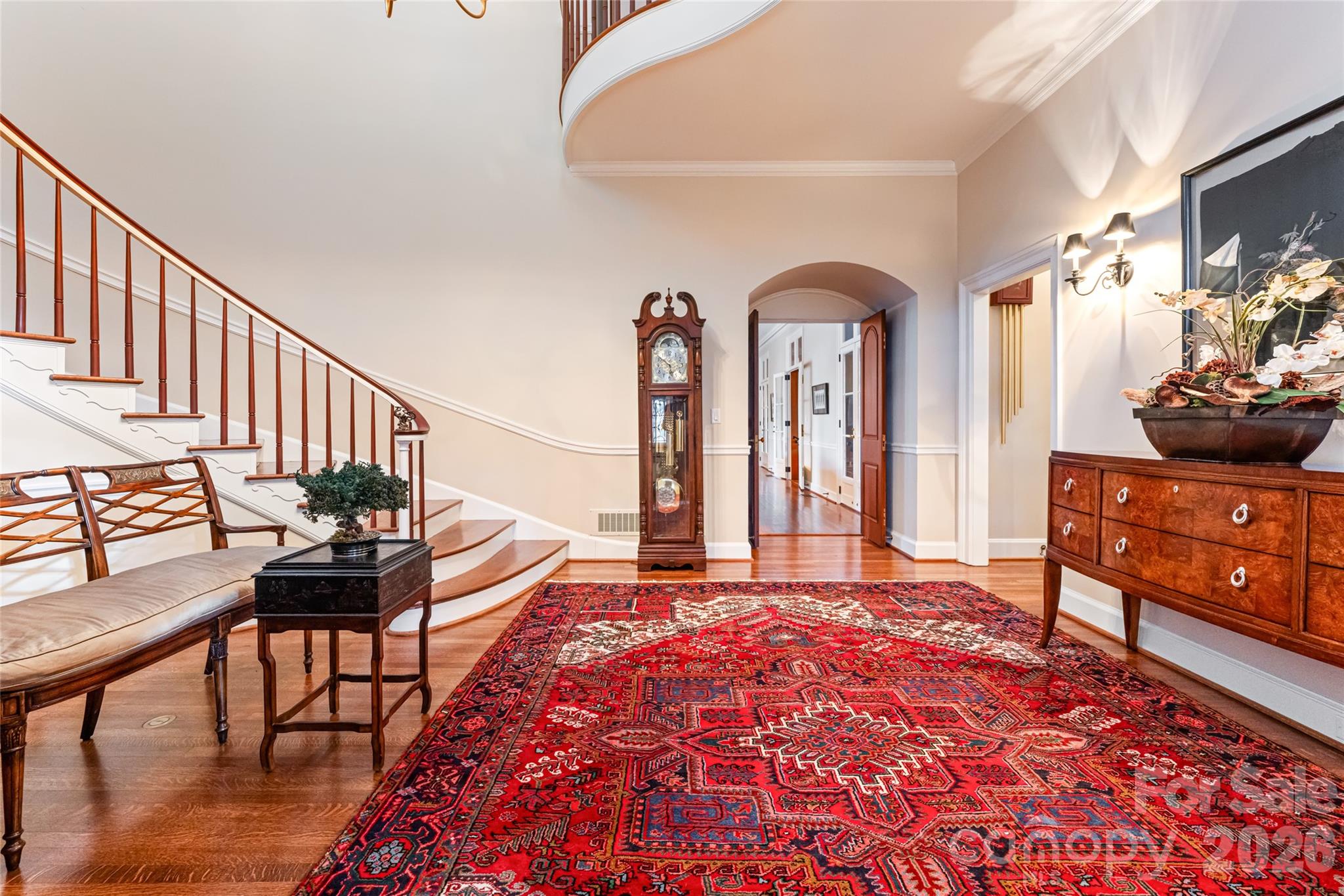 365 Sherwood Drive S