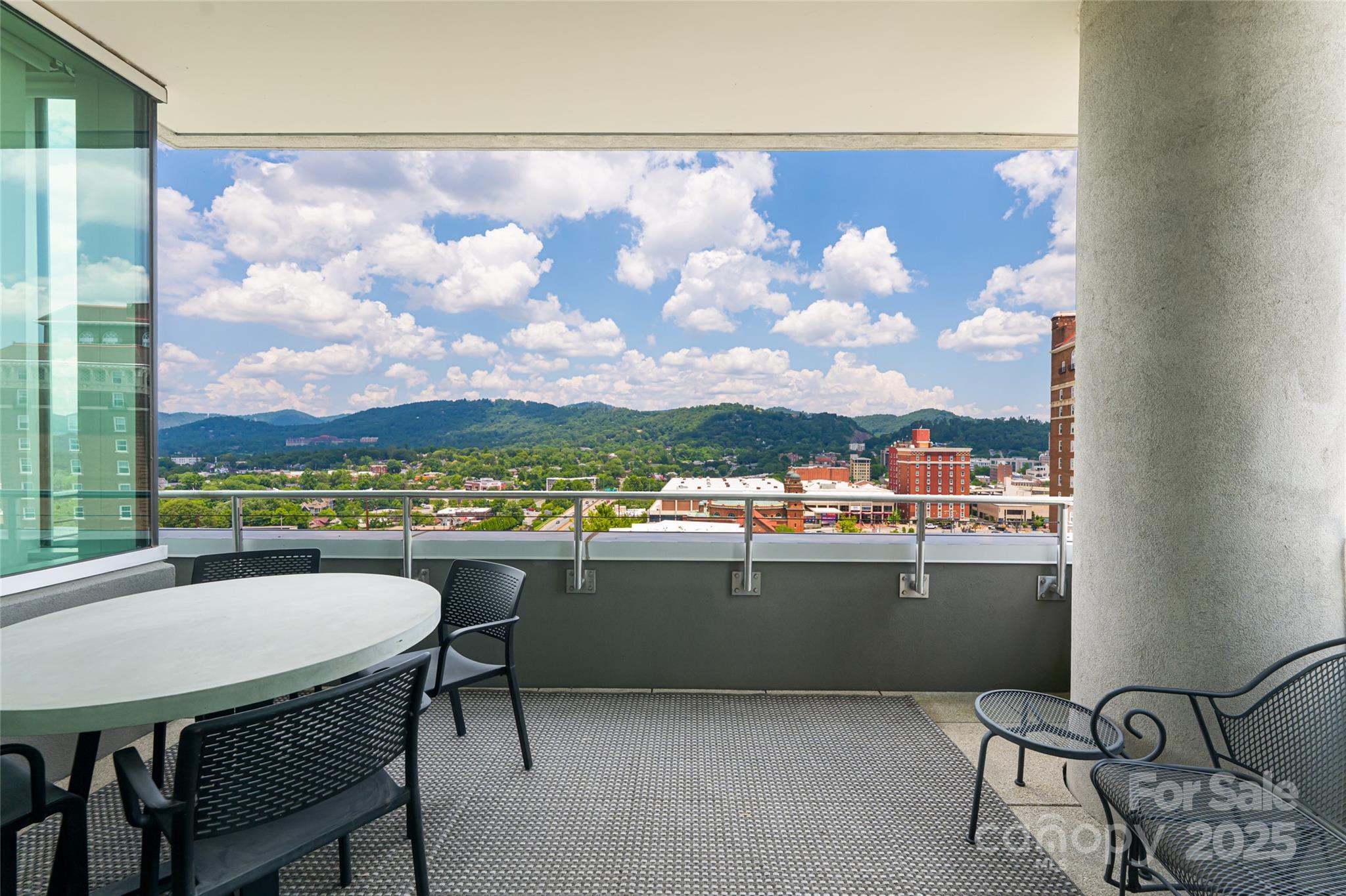 151 Haywood Street Unit: 1002