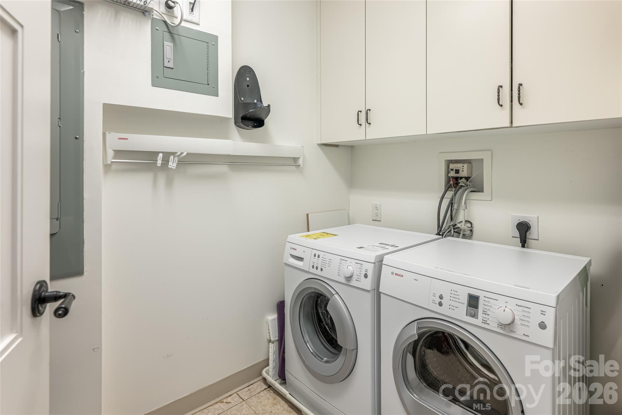 151 Haywood Street Unit: 1002