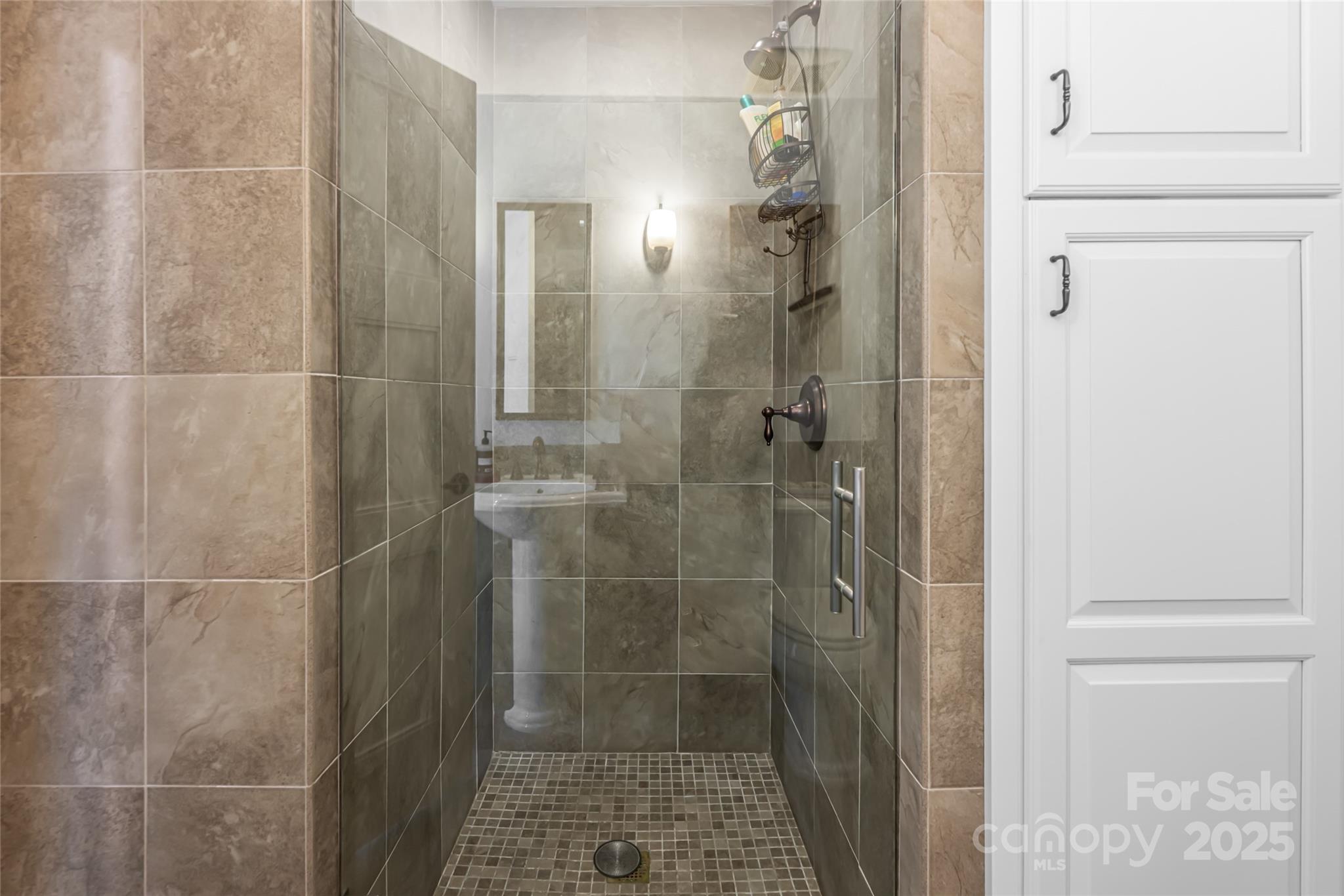 151 Haywood Street Unit: 1002