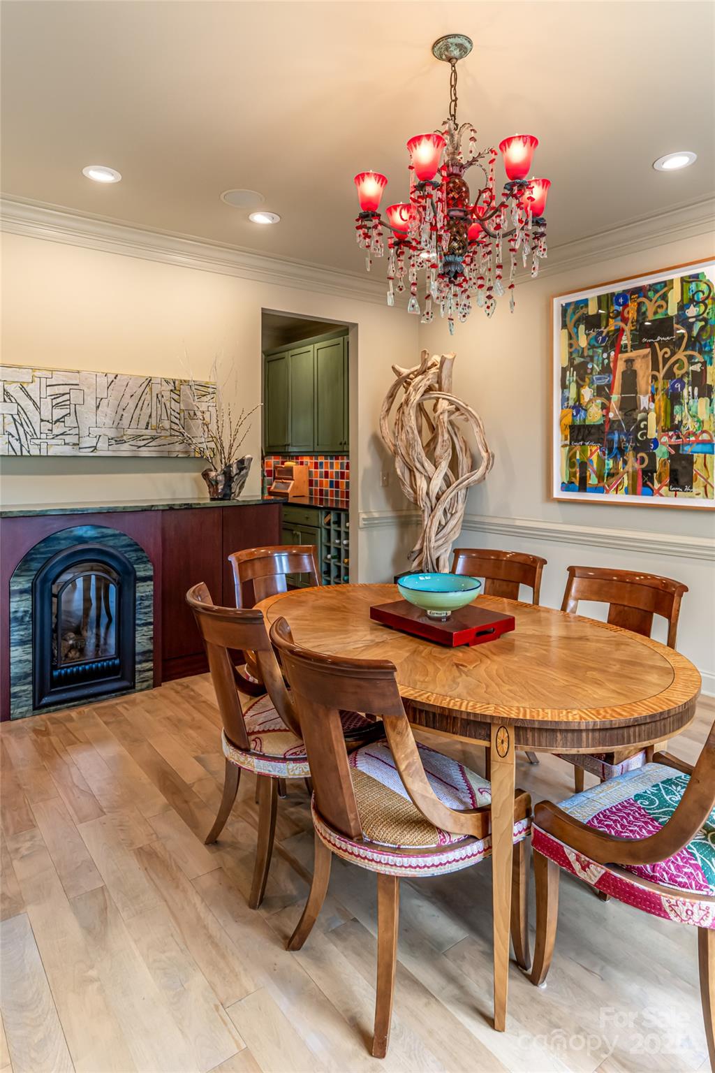 7 White Palmer Court