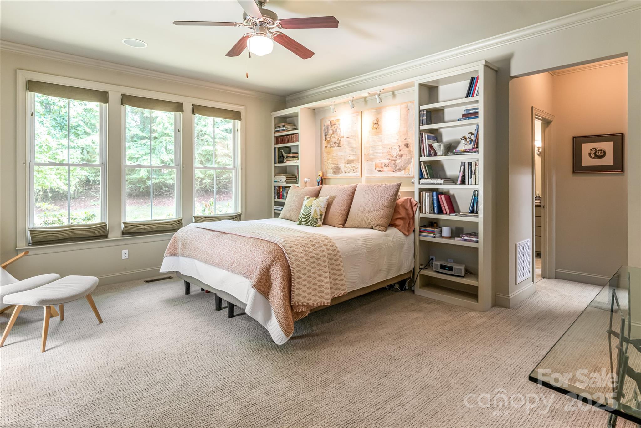 7 White Palmer Court