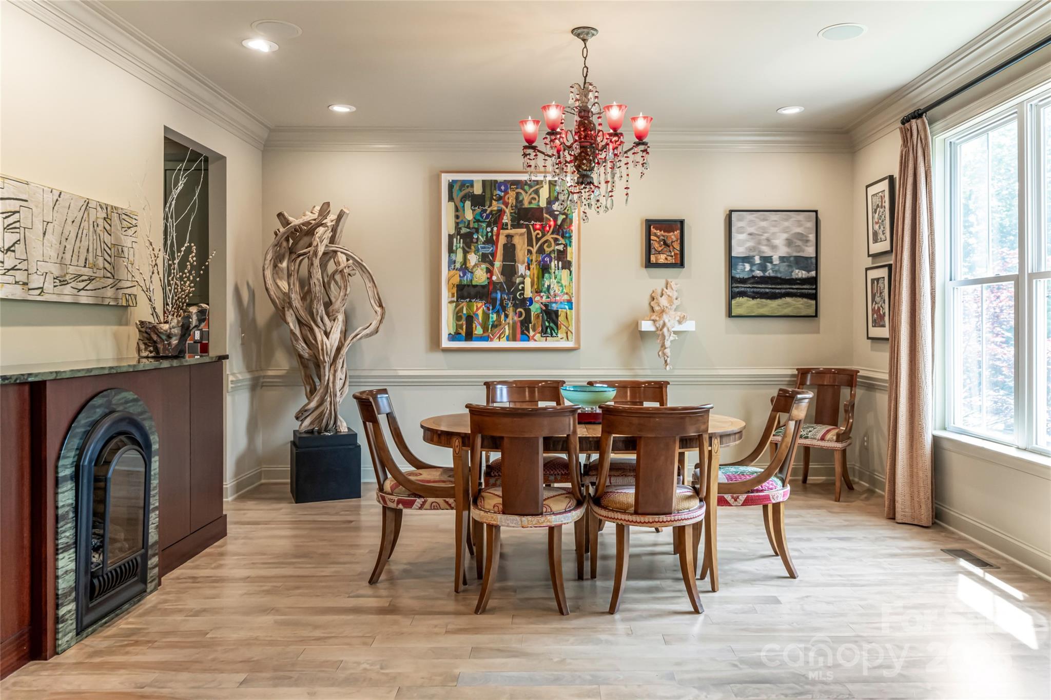 7 White Palmer Court