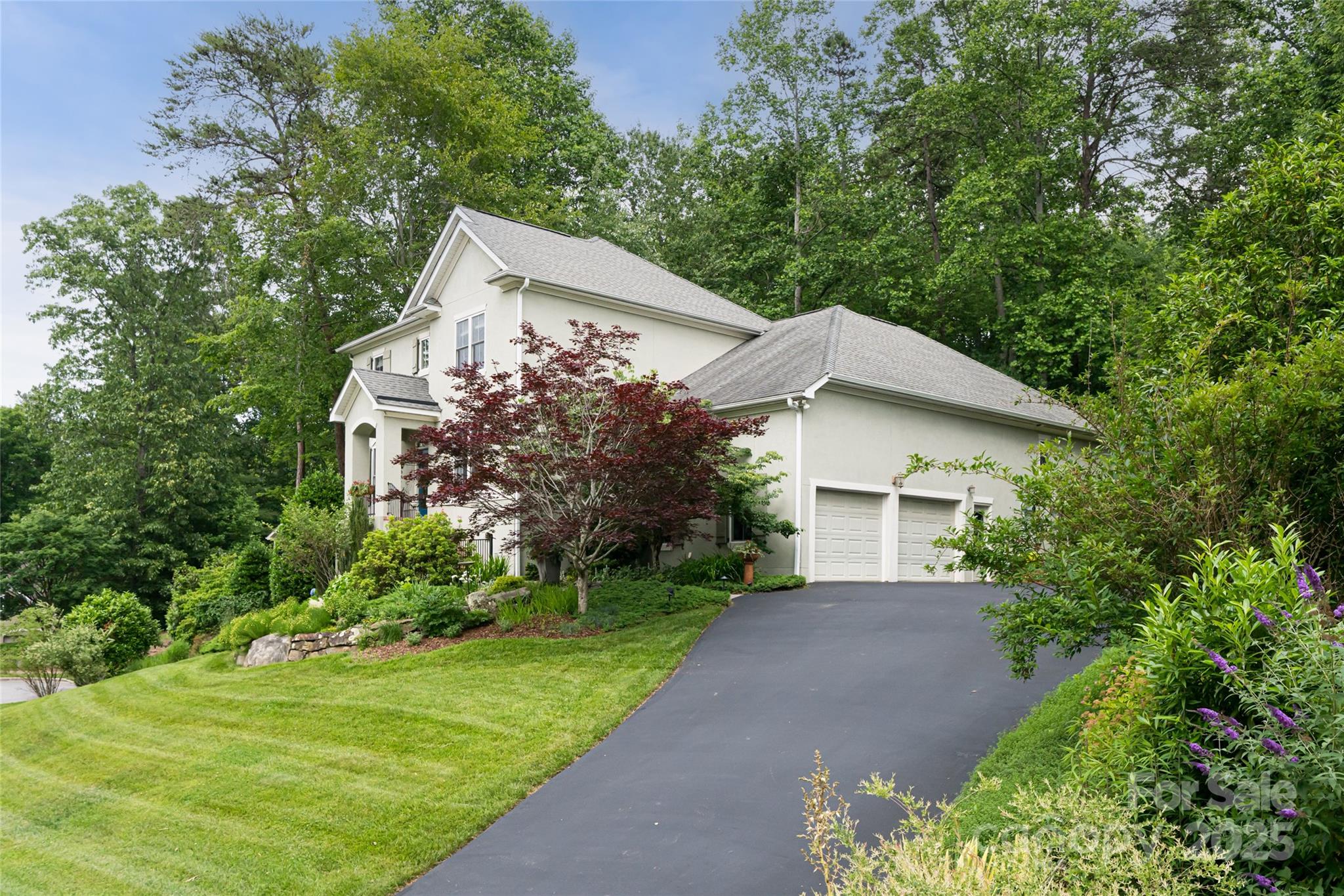 7 White Palmer Court