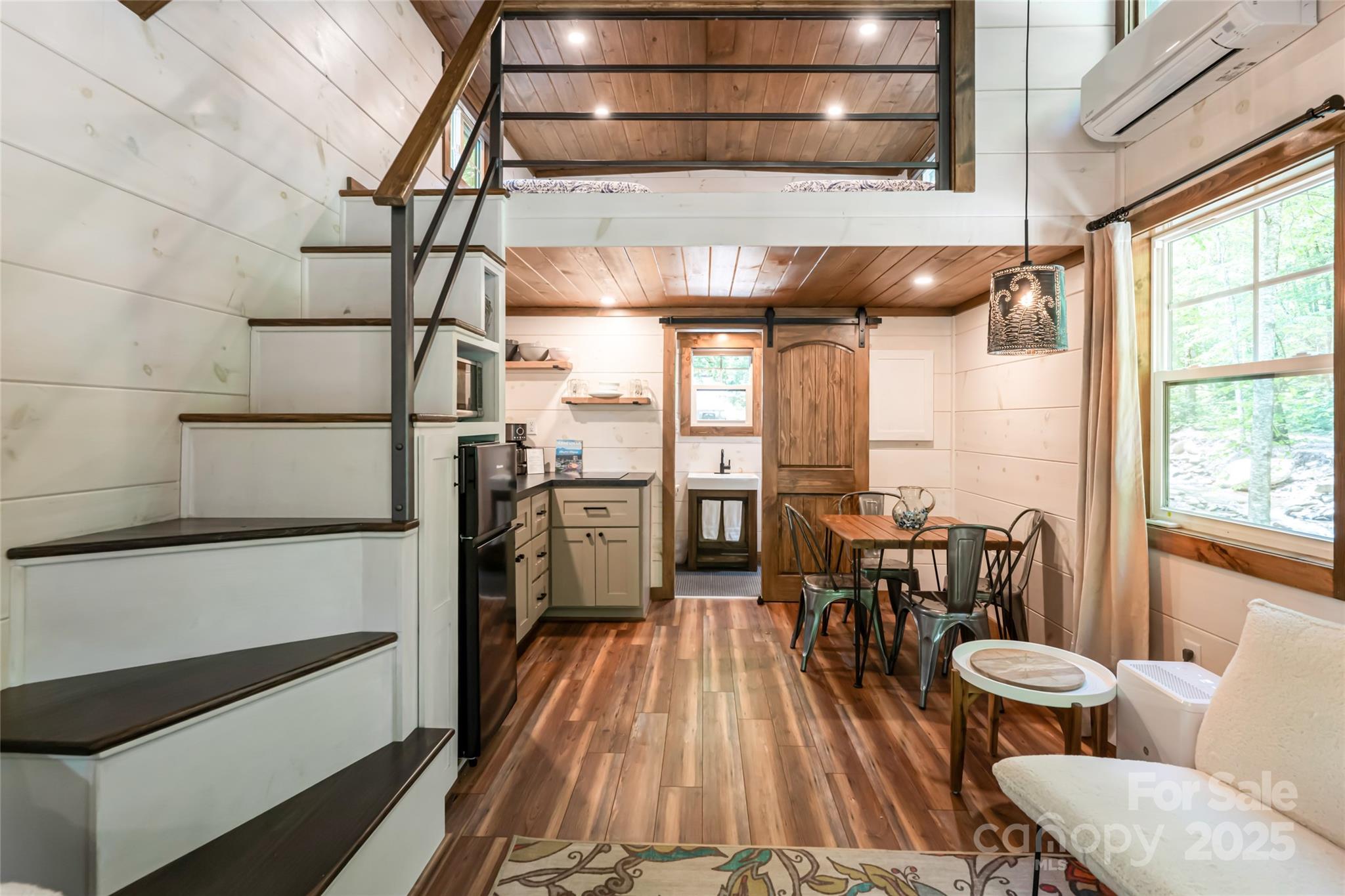 1037 Newberry Creek Road