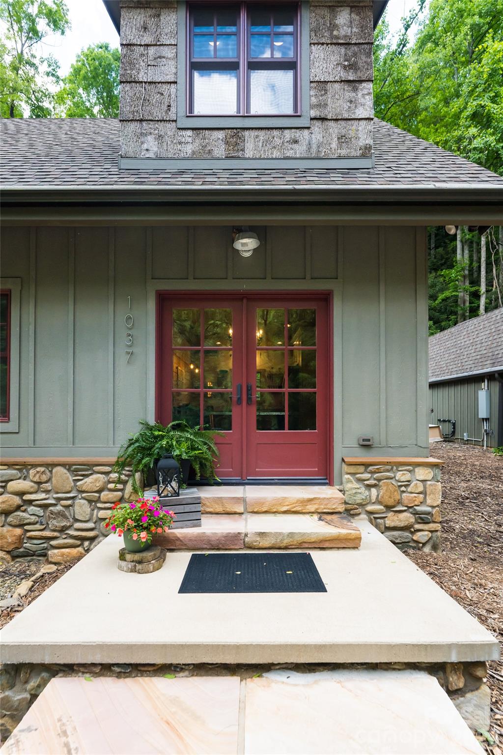 1037 Newberry Creek Road