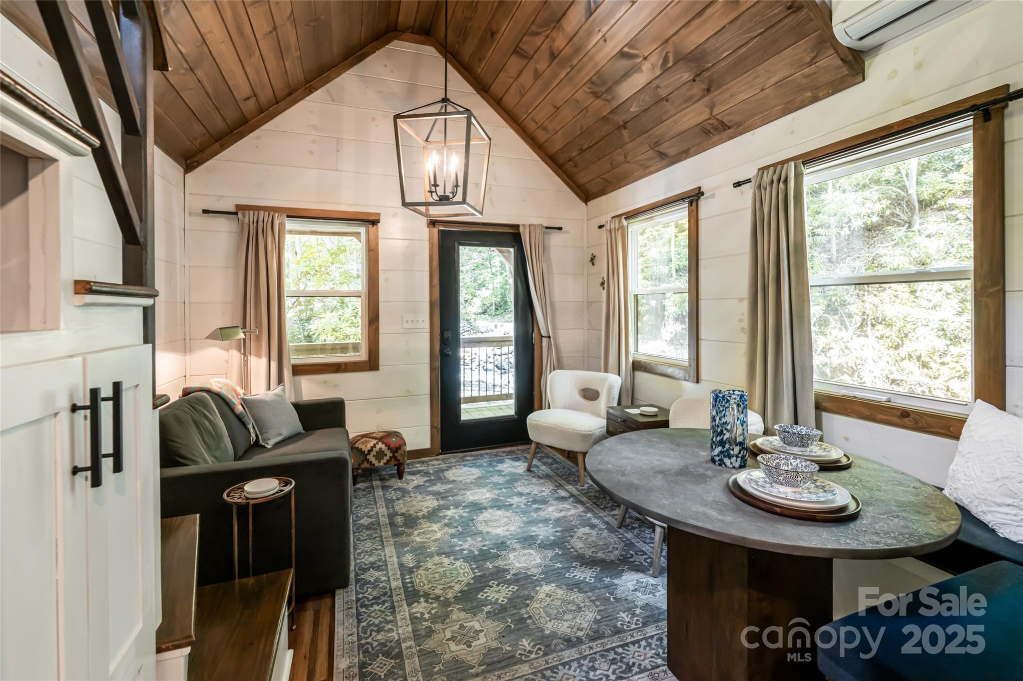 1037 Newberry Creek Road